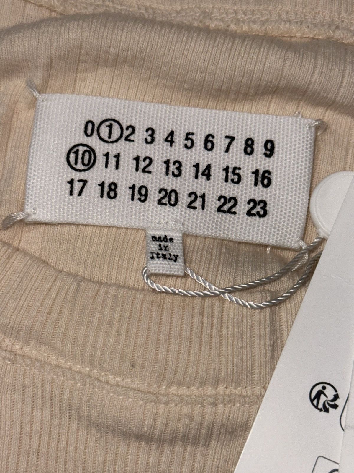 Maison Margiela MAISON MARGIELA SS24 LOGO SHIRT Size US S / EU 44-46 / 1 - 4 Thumbnail