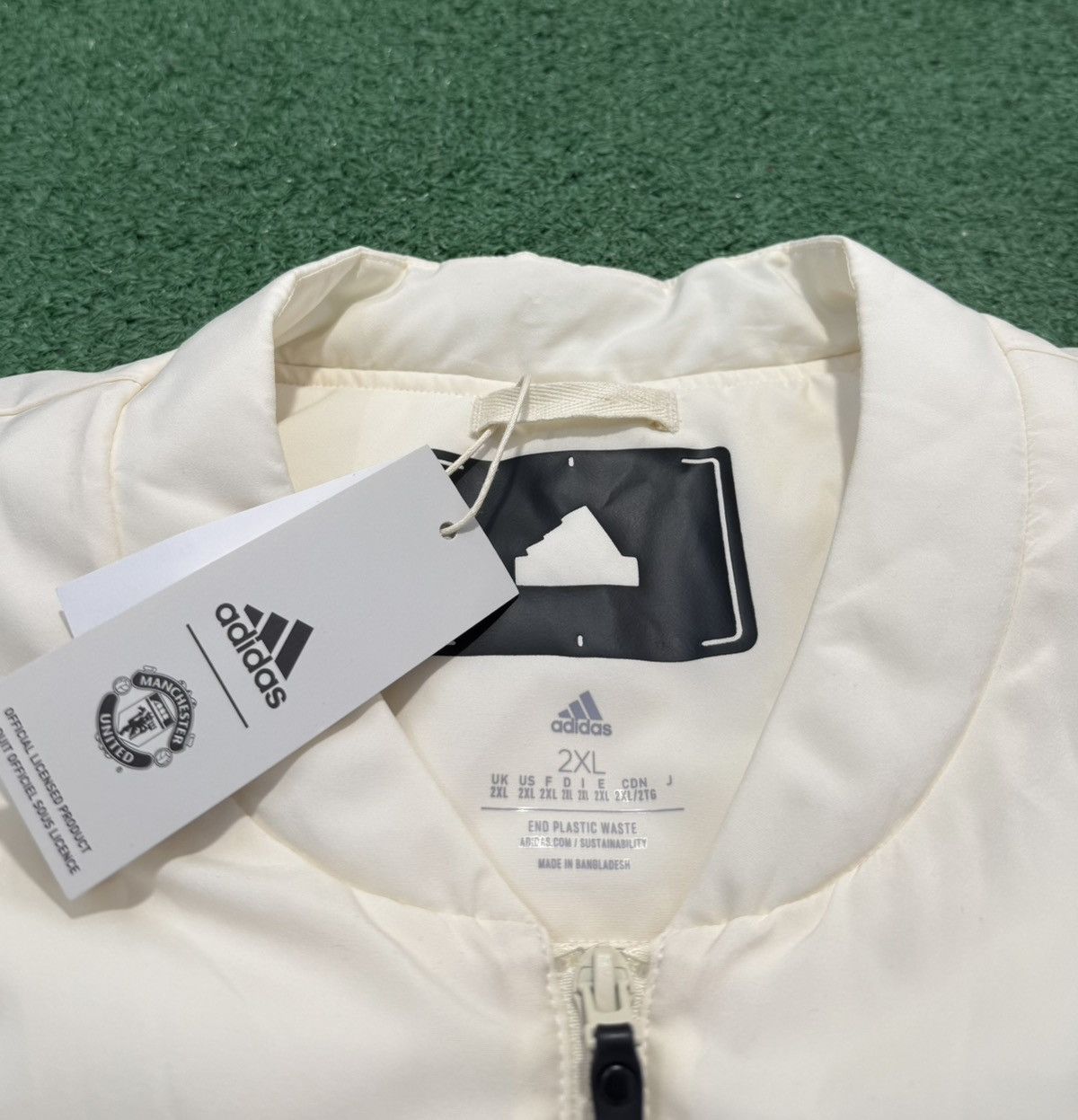 Adidas Adidas x Manchester United Vest Cream White Size US XXL / EU 58 / 5 - 4 Thumbnail