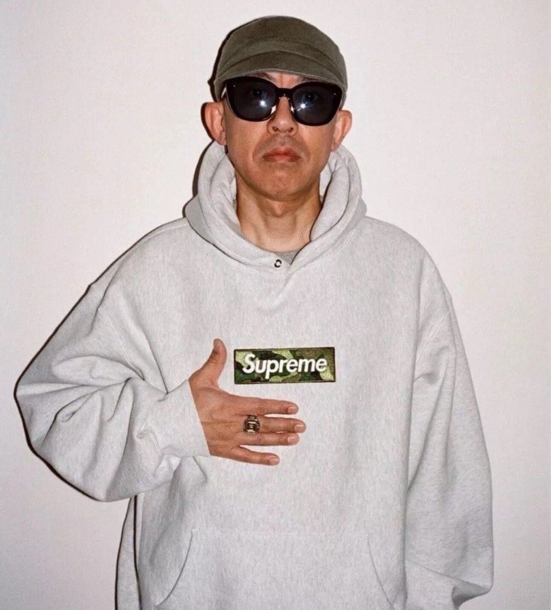 Supreme SUPREME 23F/W Camo Box Logo Hooded Sweatshirt Size US XL / EU 56 / 4 - 1 Thumbnail