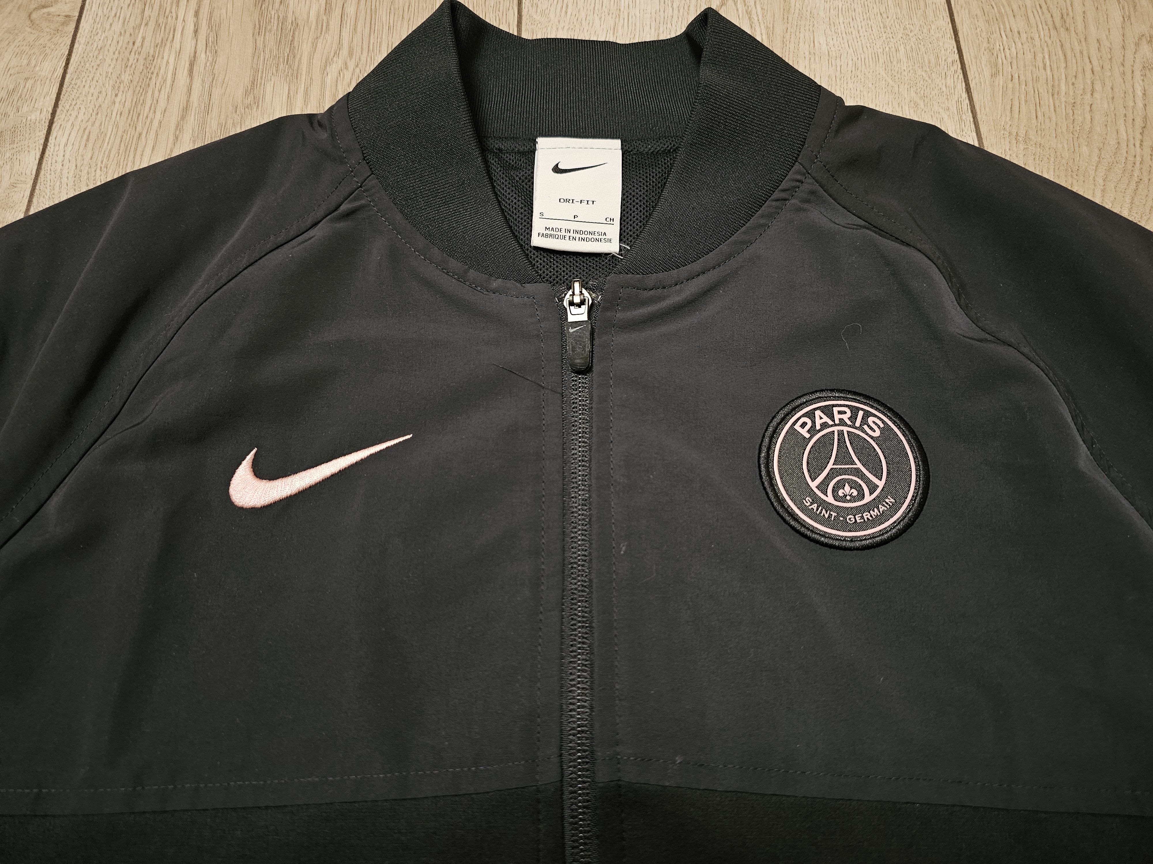 Nike PSG PARIS SAINT-GERMAIN 2021 2022 FOOTBALL JACKET SOCCER Size US S / EU 44-46 / 1 - 3 Thumbnail