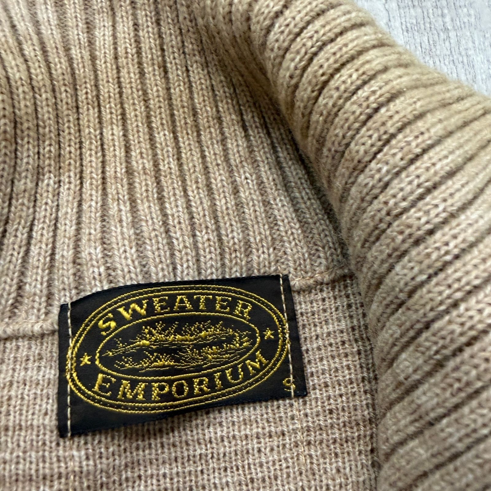 Vintage Vintage Sweater Emporium Full Zip Men's Small Brown Cream Size US S / EU 44-46 / 1 - 5 Thumbnail