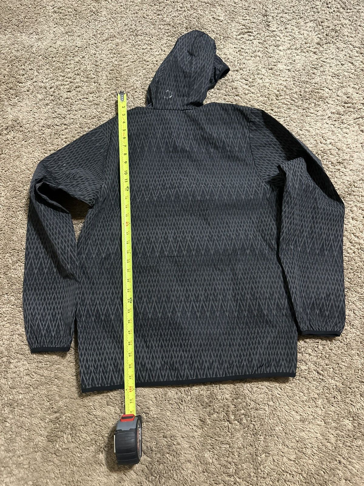 Adidas Vintage Adidas “triple black” windbreaker 00s size medium Size US M / EU 48-50 / 2 - 7 Thumbnail