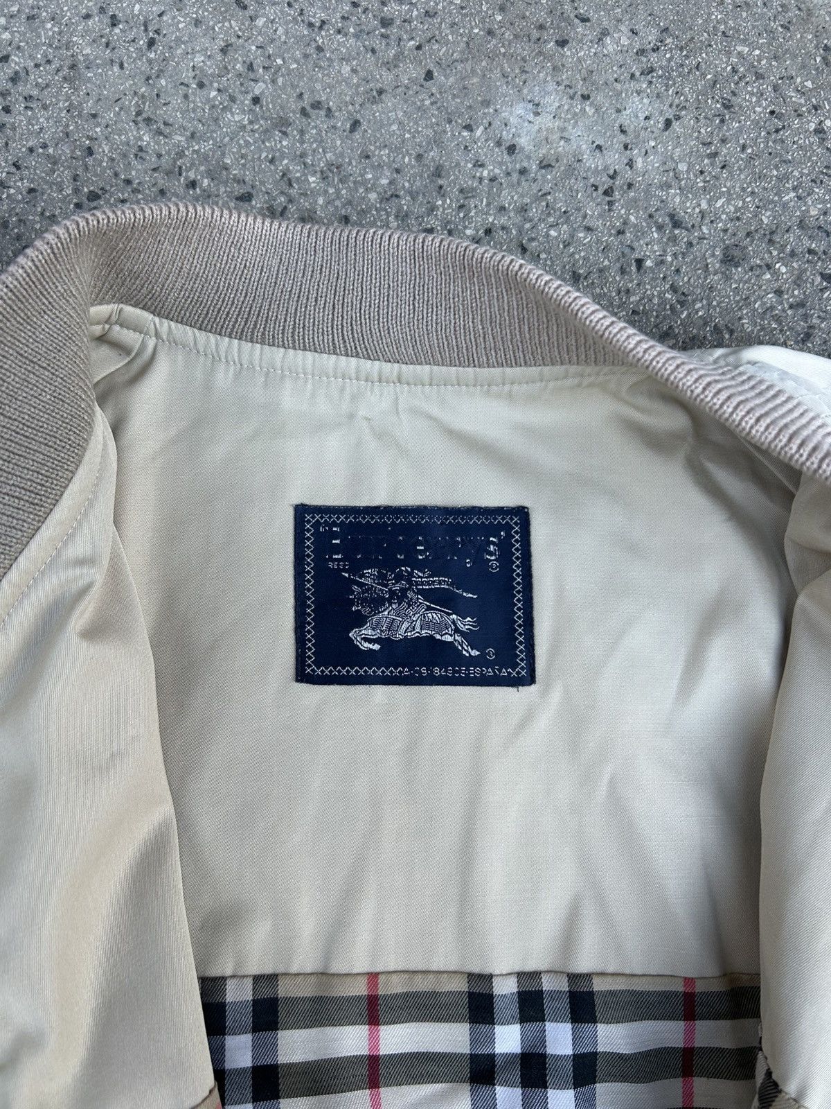 Burberry Vintage Burberry’s beige Jacket with small logo streetwear Size US M / EU 48-50 / 2 - 9 Thumbnail