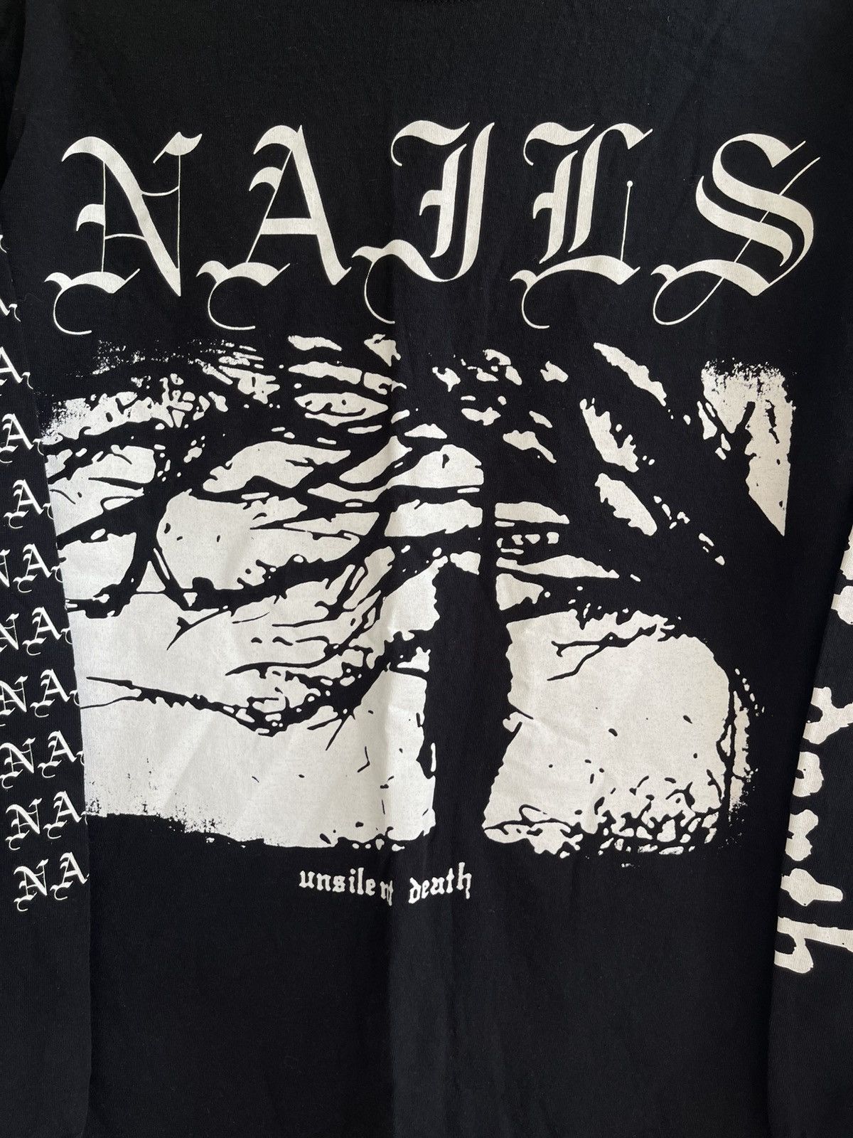 Band Tees Nails Unsilent Death long sleeve Size US M / EU 48-50 / 2 - 2 Thumbnail