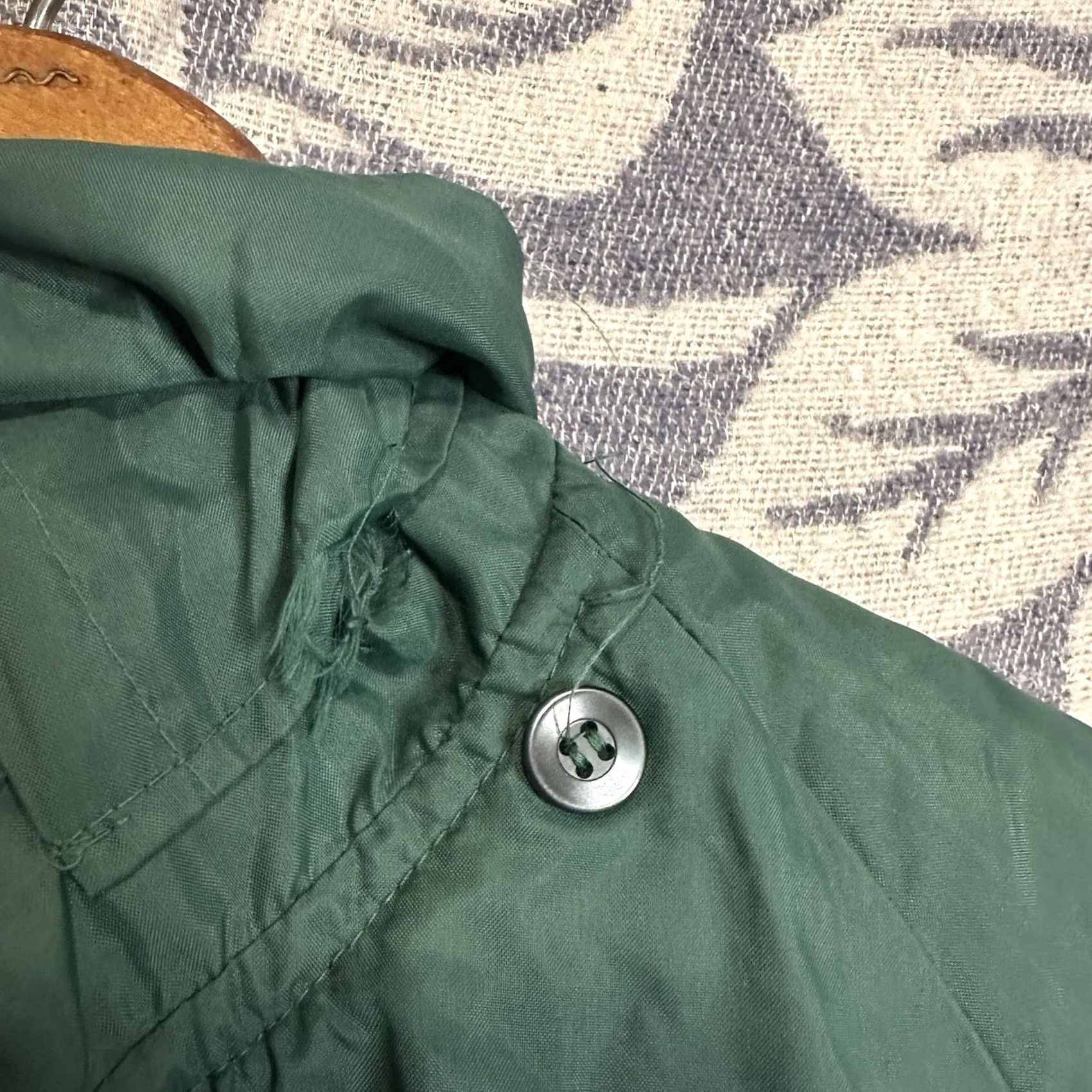 Champion VINTAGE Champion Jacket Nylon Green Lined Windbreaker 60s 70s School USA Men Large Snapped Button Hooded Pocketed Regular Size US L / EU 52-54 / 3 - 6 Thumbnail