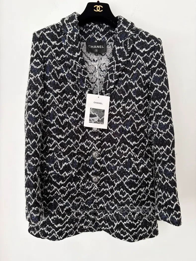 Chanel Chanel Snow series blue and white pattern tweed pocket jac Size XXS / US 00 / IT 34 - 1 Thumbnail