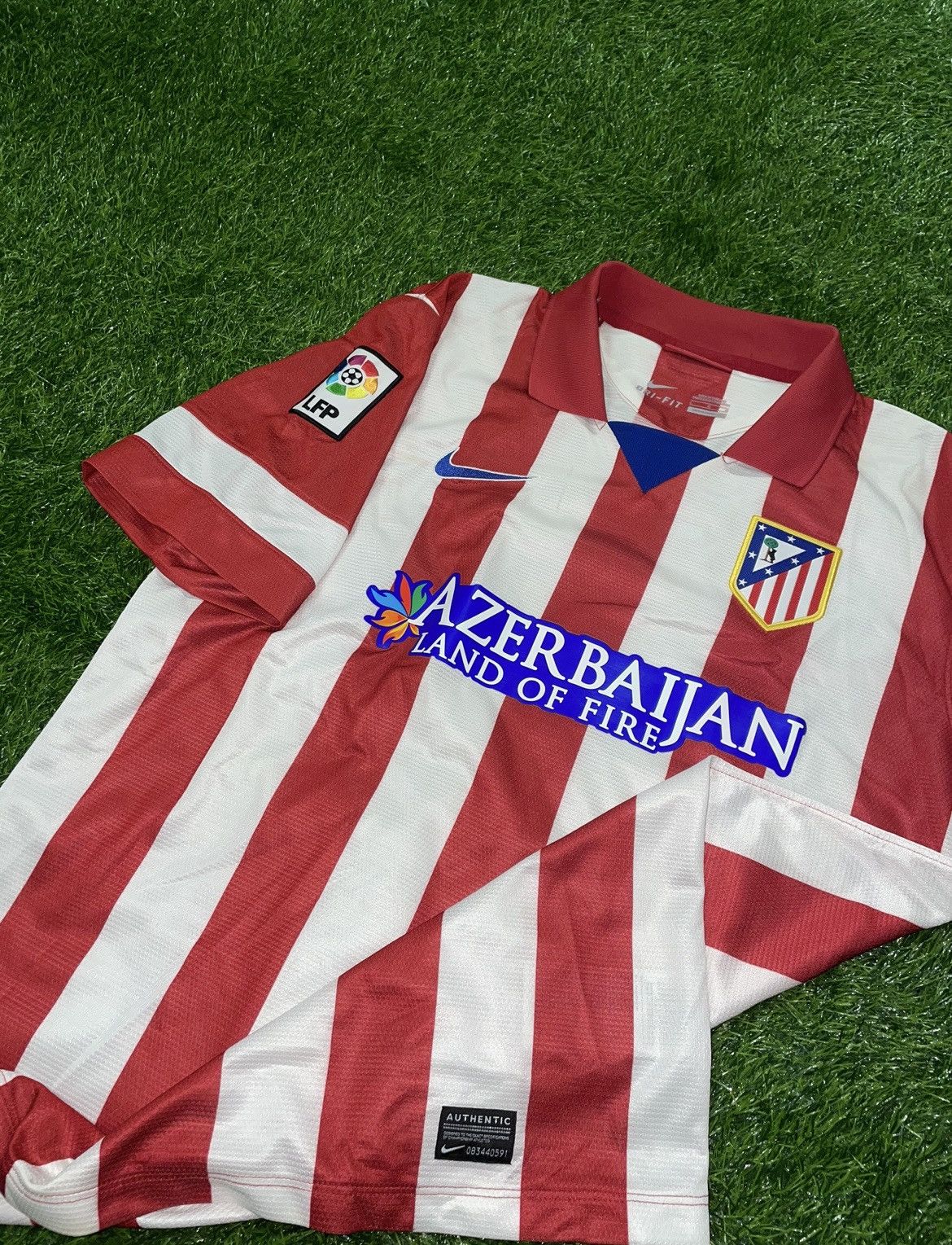 Other ATLETICO MADRID 2013/2014 HOME SOCCER JERSEY NIKE Size L Size US L / EU 52-54 / 3 - 3 Thumbnail