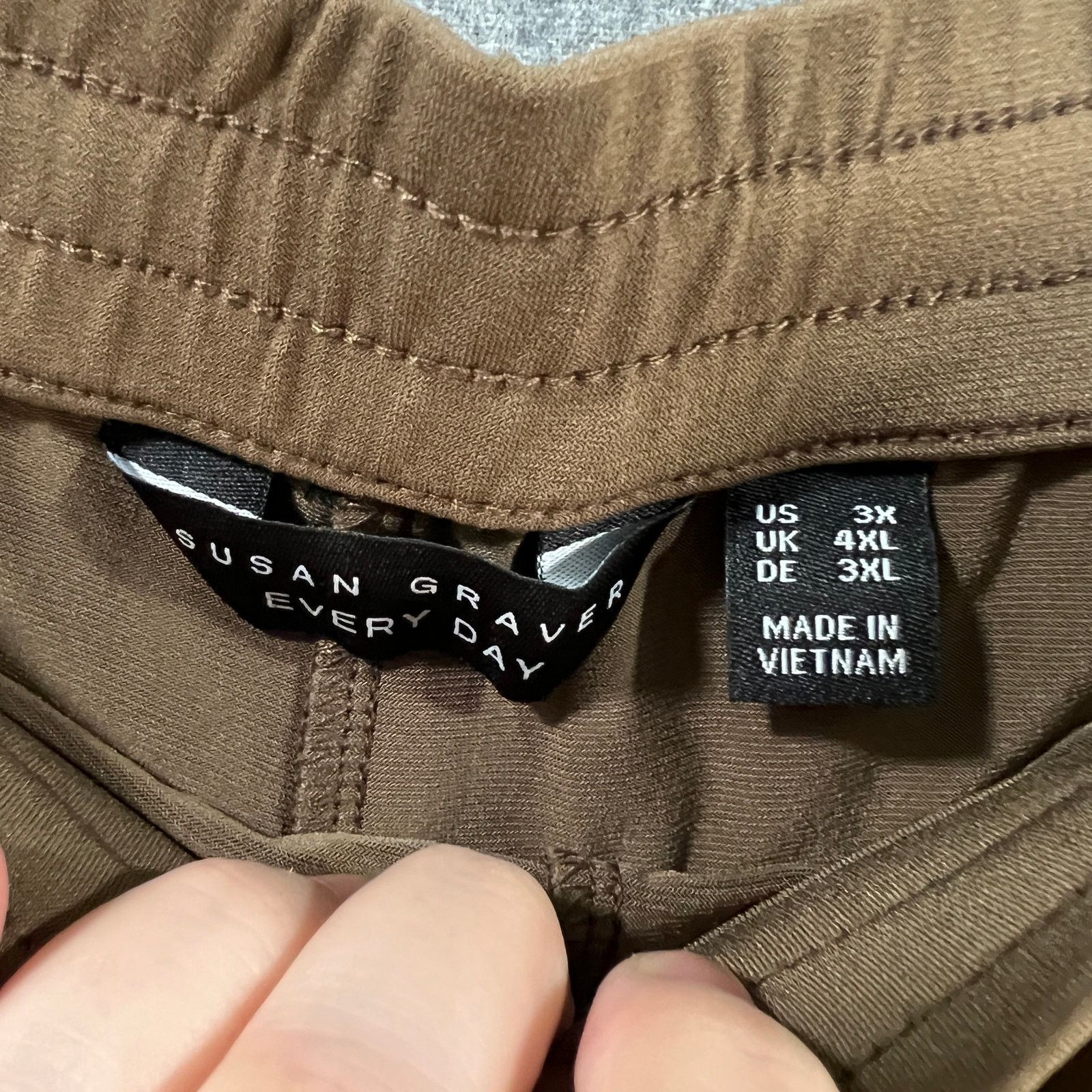 Other Every Day by Susan Graver Liquid Knit Drawstring Crop Pants Size 38" / US 16 / IT 52 - 3 Thumbnail