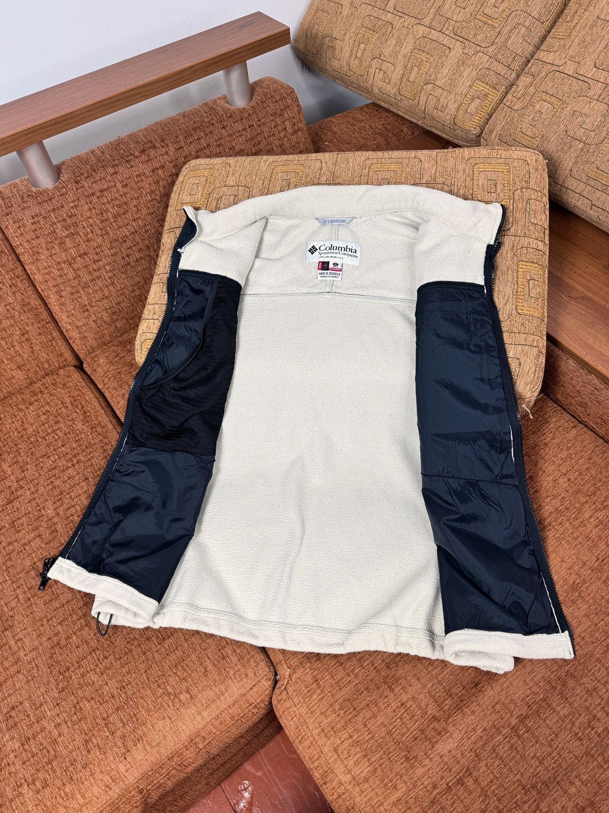 Columbia Columbia Titanium Vintage outdoor Vest Size US XL / EU 56 / 4 - 8 Thumbnail