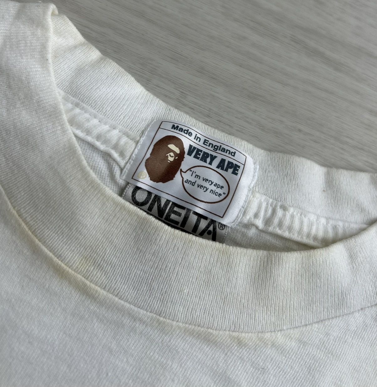 Bape VERY RARE OG 1996 A BATHING APE VERY APE TEE FIRST EDITION Size US M / EU 48-50 / 2 - 4 Thumbnail