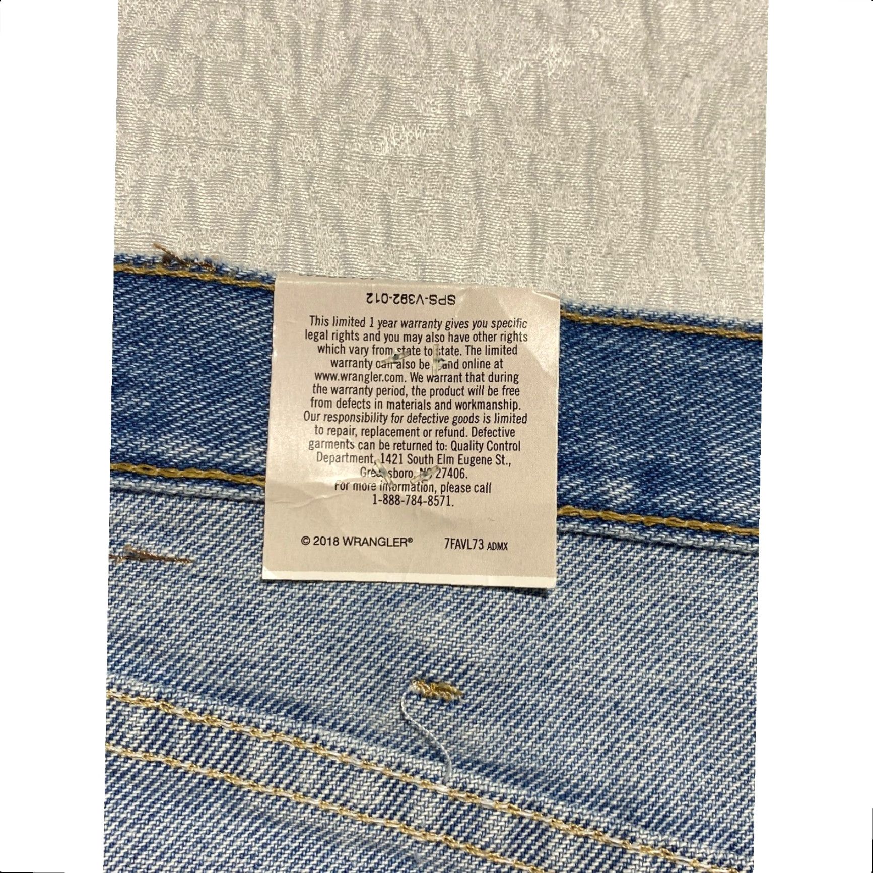 Wrangler VINTAGE Wrangler Blues Jeans Men 42x30 Relaxed Fit Straight Leg Medium Wash 5-Pocket Denim Cotton USA Western Logo Womens? No Size US 42 / EU 58 - 7 Thumbnail