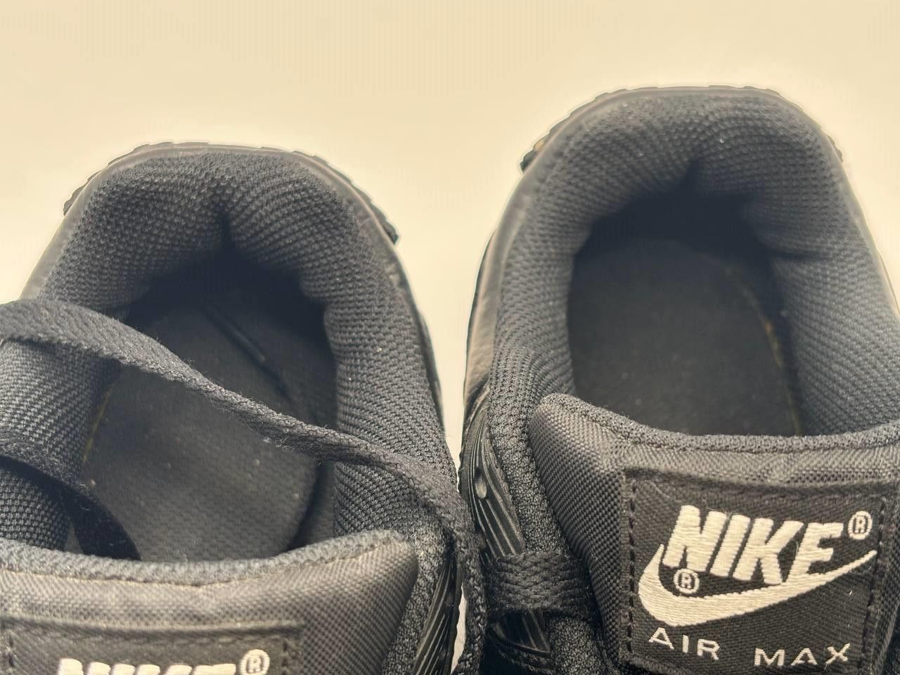Nike Nike Air Max 90 LTR Black Leather Sneakers 7Y / 40 EUR Size US 8.5 / IT 38.5 - 9 Thumbnail