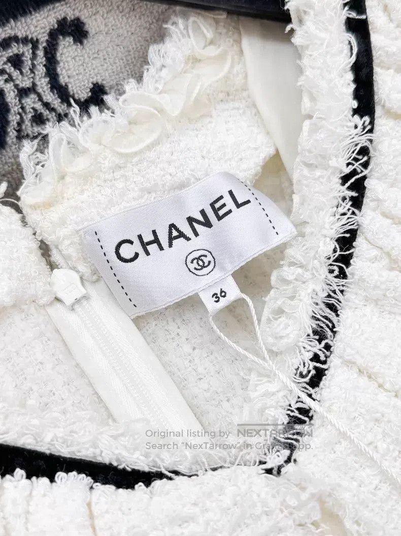 Chanel Chanel Ruffled tweed long-sleeved dress Size XS / US 0-2 / IT 36-38 - 4 Thumbnail