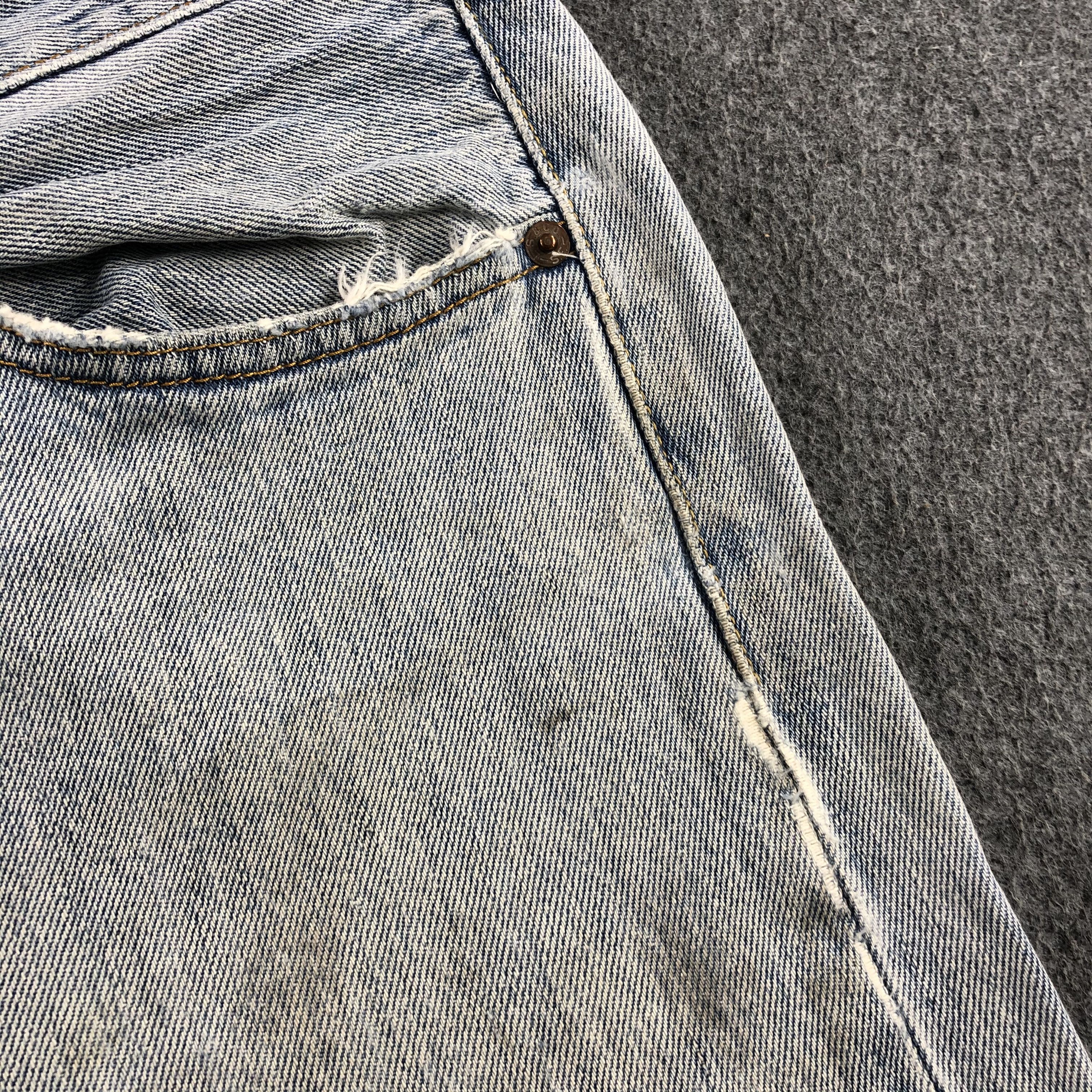Levi's Vintage Light Wash Levis 501 Jeans-J2259 Size US 34 / EU 50 - 10 Thumbnail