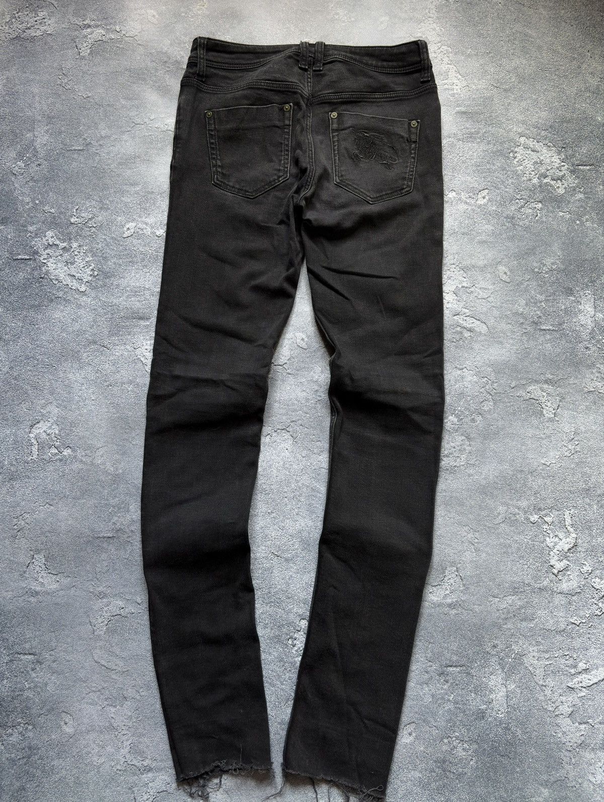 Burberry Vintage Burberry Logo Luxury Black Slim Jeans Size 27" / US 4 / IT 40 - 1 Thumbnail