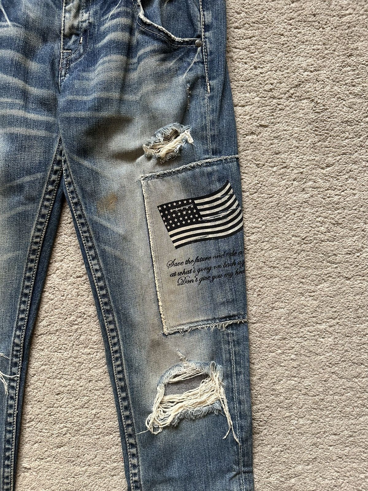 Isamu Katayama Backlash 2000s Varosh Distressed Quote Flare Jeans Size US 30 / EU 46 - 4 Thumbnail