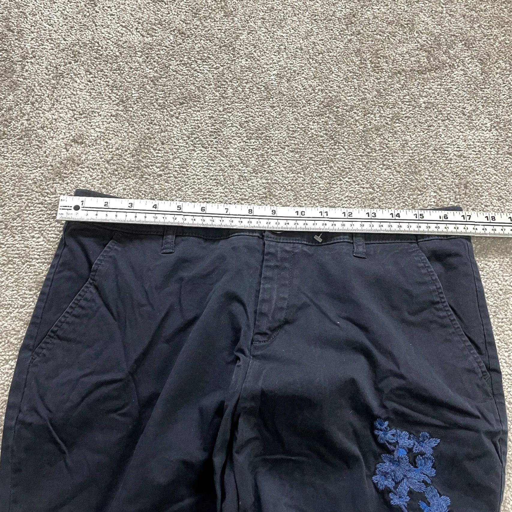 Liz Claiborne Liz Claiborne Pants Womens 10 Ankle Classic Navy Blue Floral Embroidered 34x26 Size 24" / US 00 / IT 34 - 7 Thumbnail
