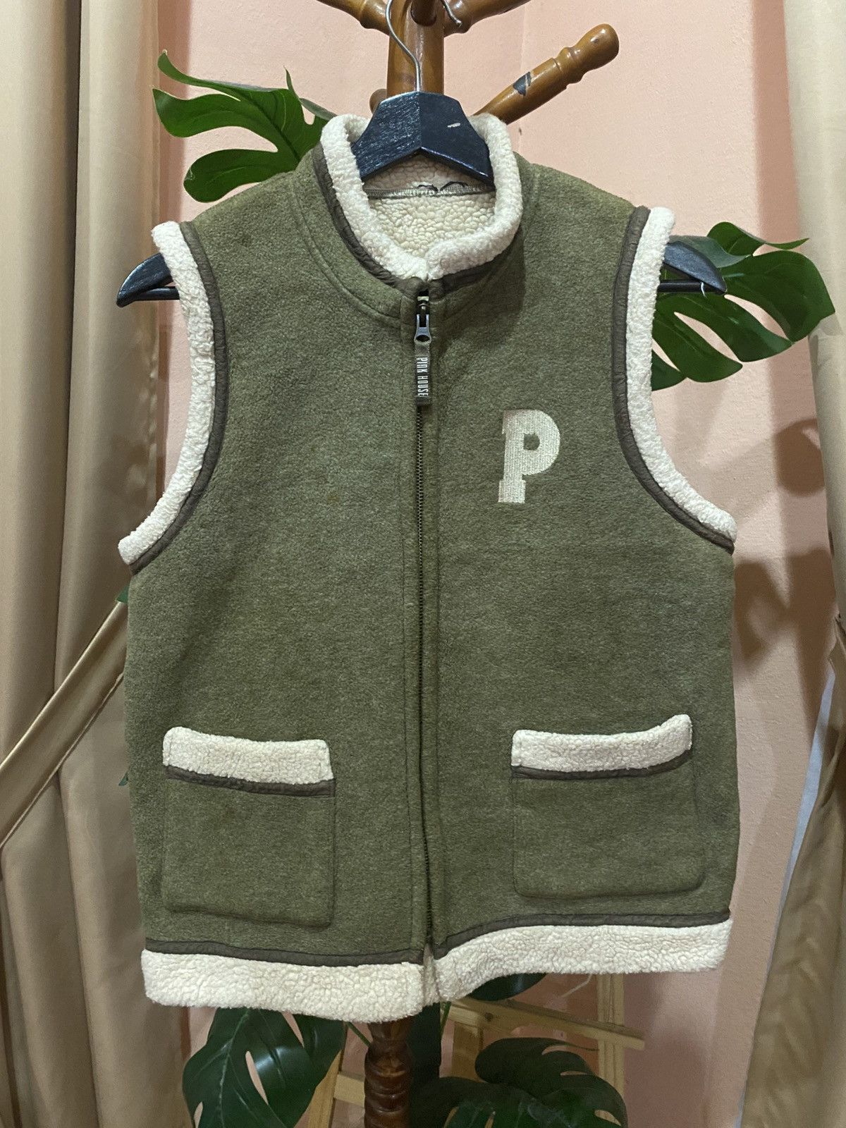 Pink House Pink House Vintage Sherpa Fleece Vest – Retro Outdoor Style Size US M / EU 48-50 / 2 - 1 Thumbnail