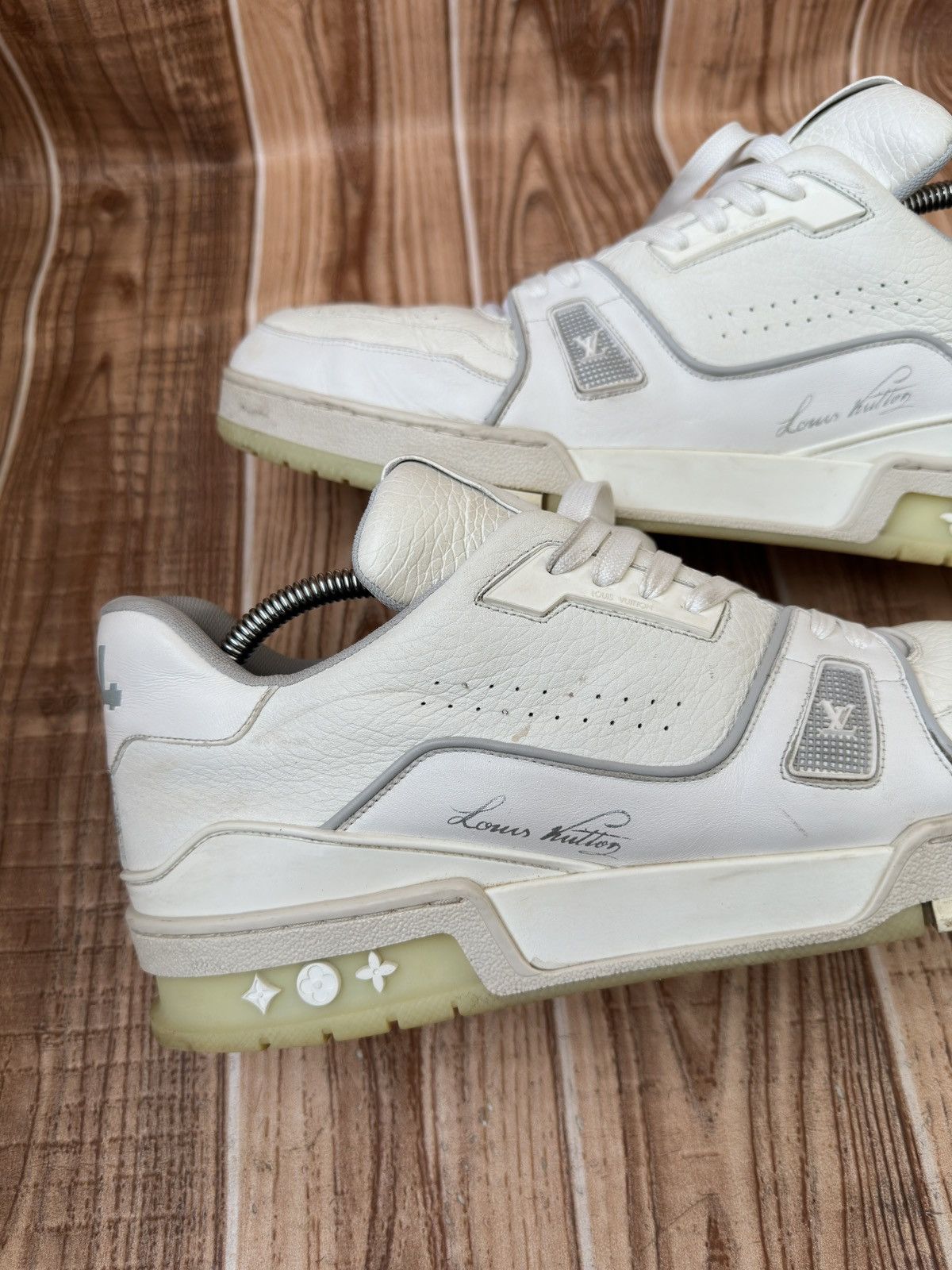 Louis Vuitton Louis Vuitton Trainer Virgil Abloh Grey/White sneaker Size US 12 / EU 45 - 10 Thumbnail