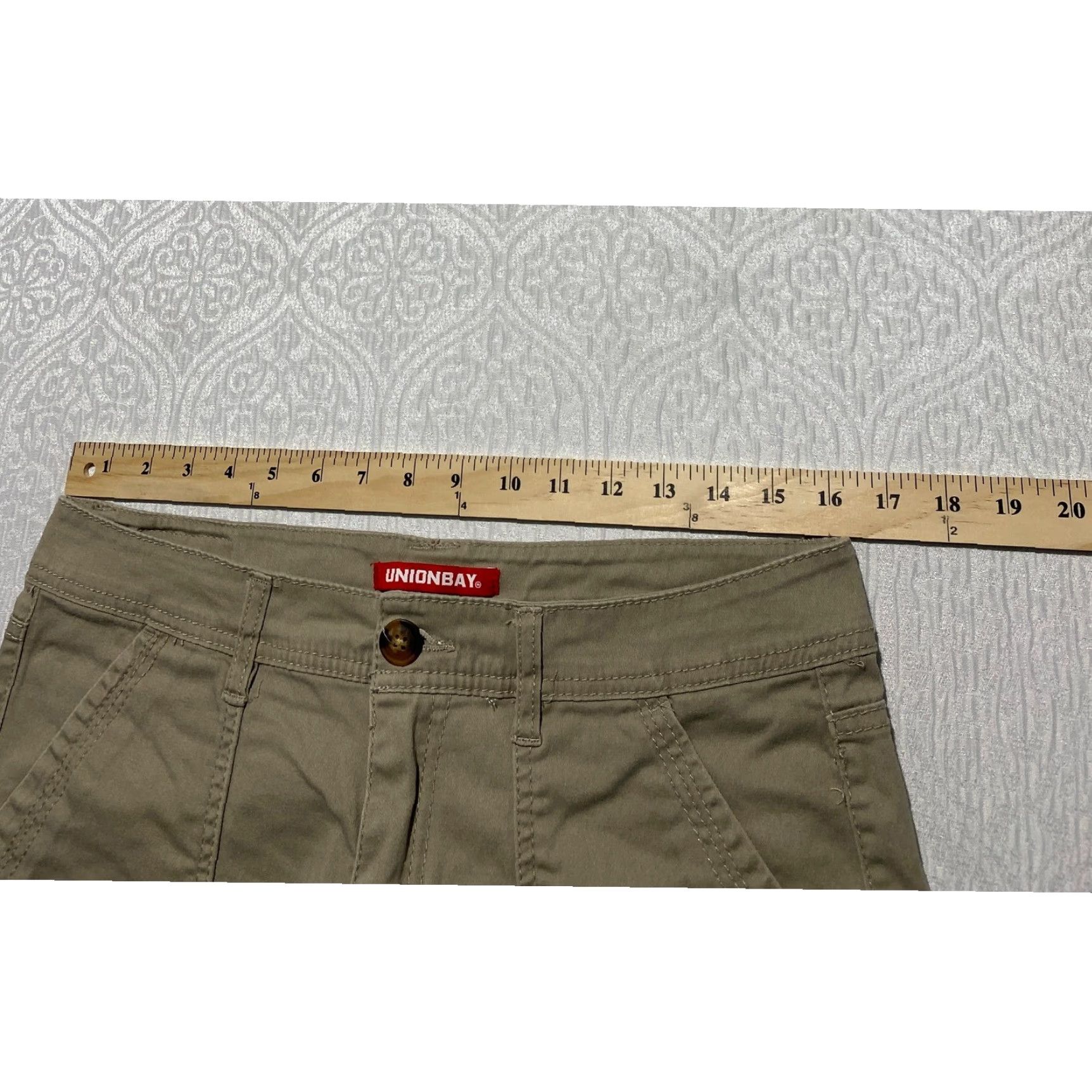 Vintage Unionbay Khaki Cargo Shorts Womens 30 W Tan Cotton Spandex Utility Hiking Size 30" / US 8 / IT 44 - 3 Thumbnail