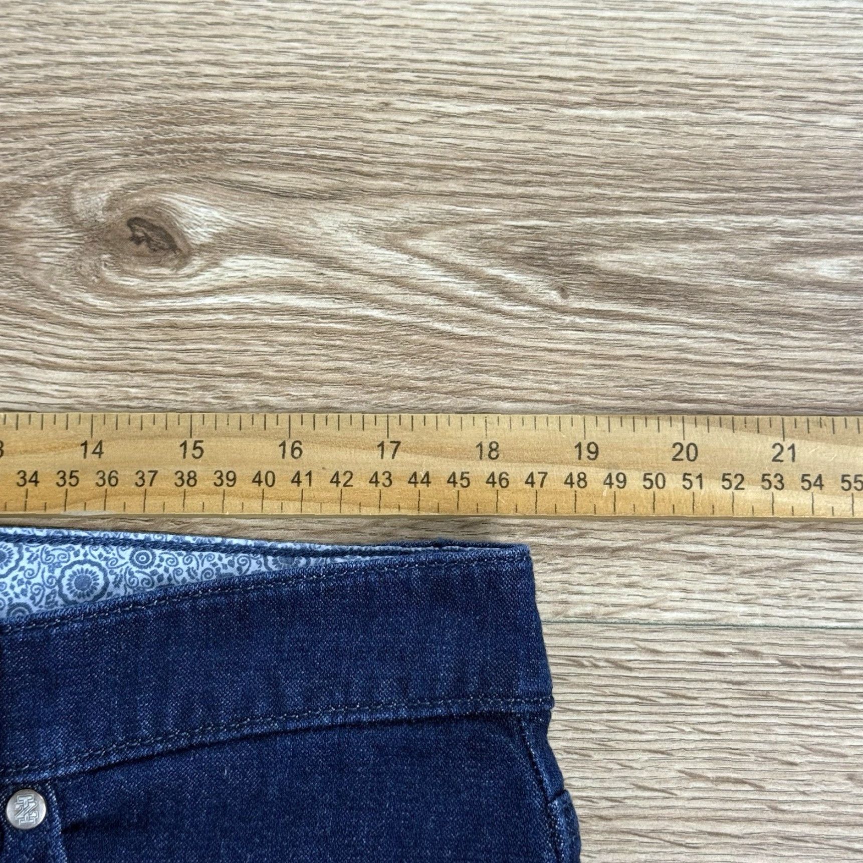 Izod VINTAGE IZOD Skirt Women 14 Denim A-Line Short Blue Stretch Casual Womens Size 36" / US 14 / IT 50 - 4 Thumbnail