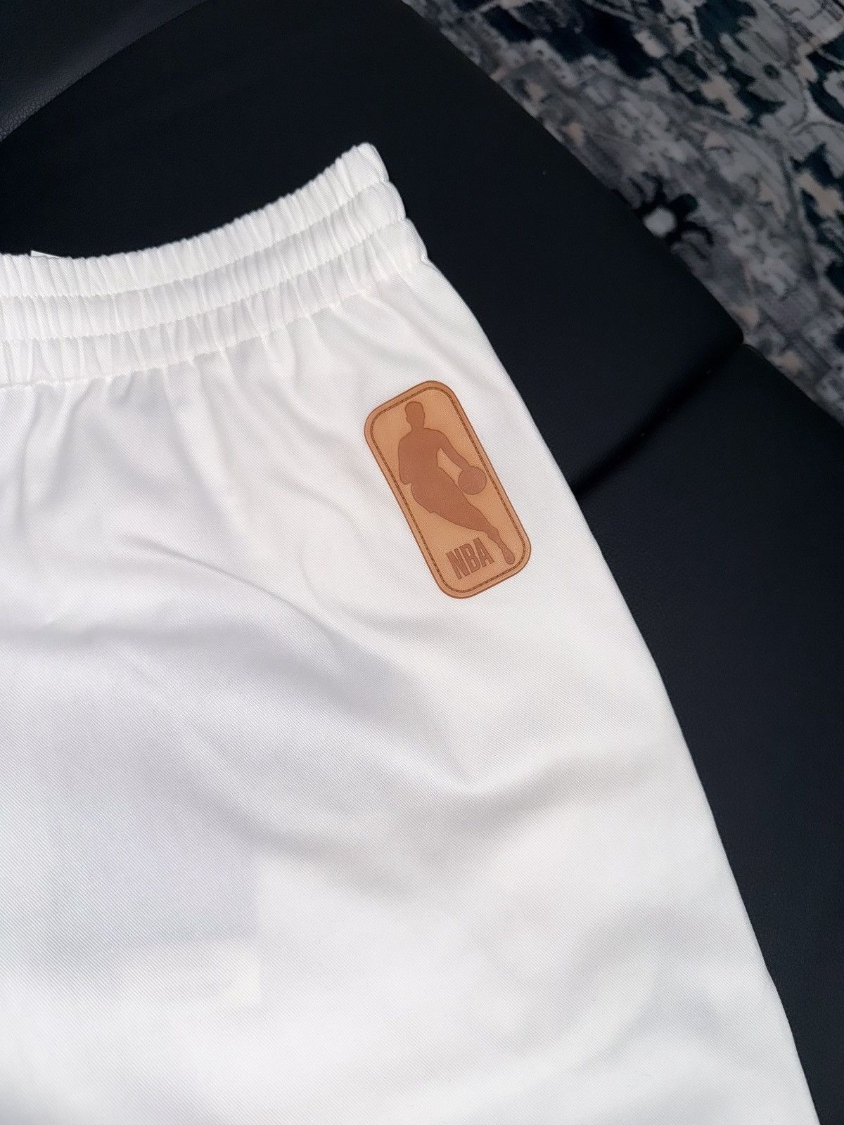 Louis Vuitton Louis Vuitton nba logo shorts L Size US 34 / EU 50 - 5 Thumbnail