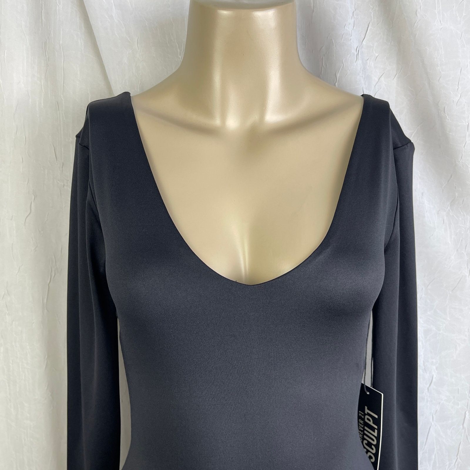 Forever 21 Forever 21 Black Contour Sculpt Satin Thong Bodysuit NWT XS Size XS / US 0-2 / IT 36-38 - 2 Thumbnail