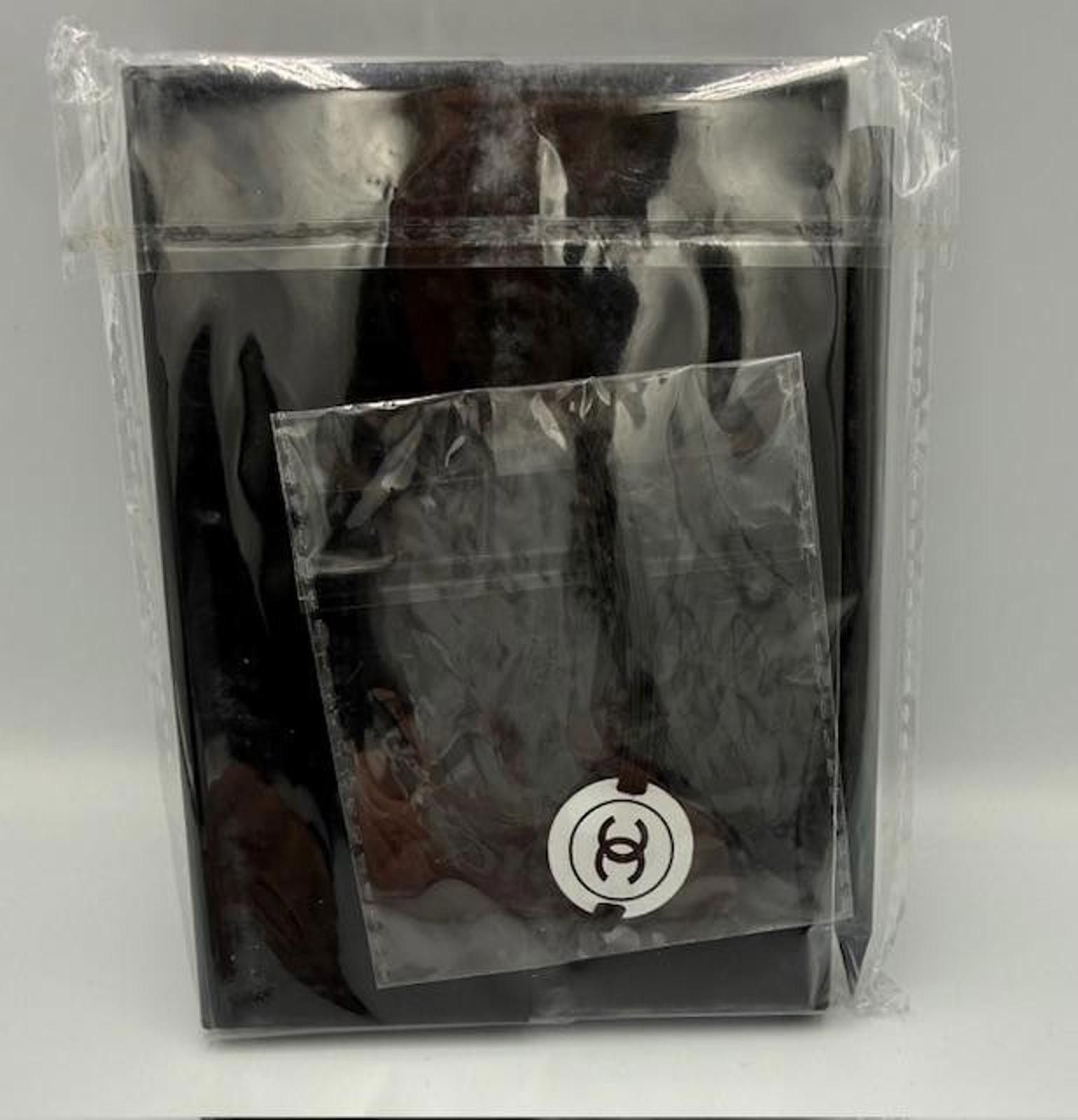 Other CHANEL Sophisticated Stationary Set - New In Package Size ONE SIZE - 4 Thumbnail