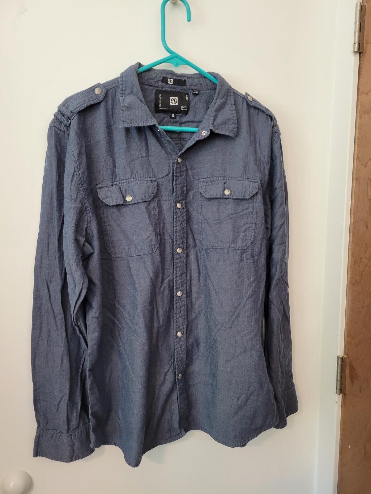 Ocean Current Ocean Current Men's Long Sleeve Button-Up Shirt XL Size US XL / EU 56 / 4 - 1 Thumbnail