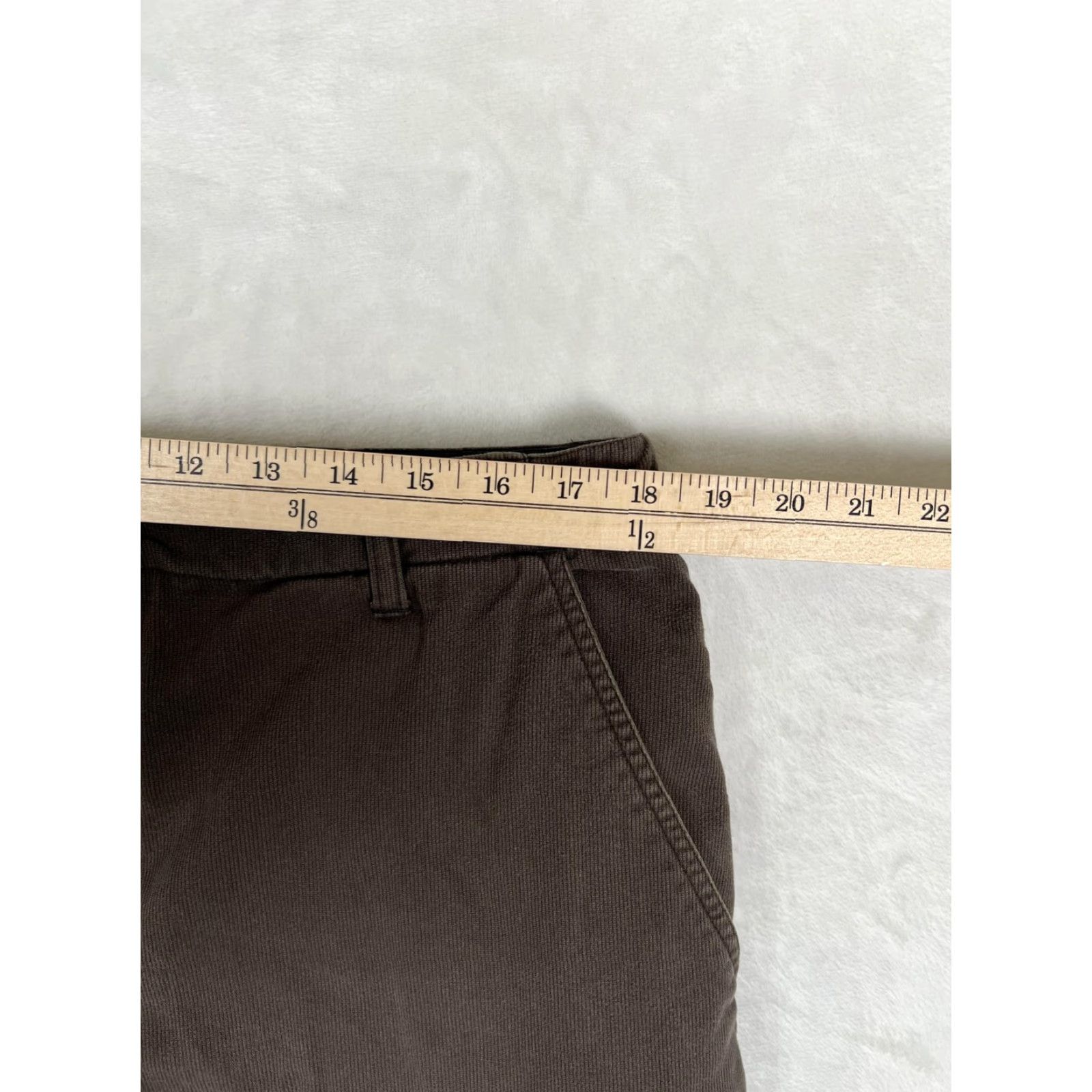 Big Dogs VINTAGE Big Dogs Cargo Shorts Mens 36 Brown Cotton Canvas Utility Y2K READ Size US 36 / EU 52 - 3 Thumbnail