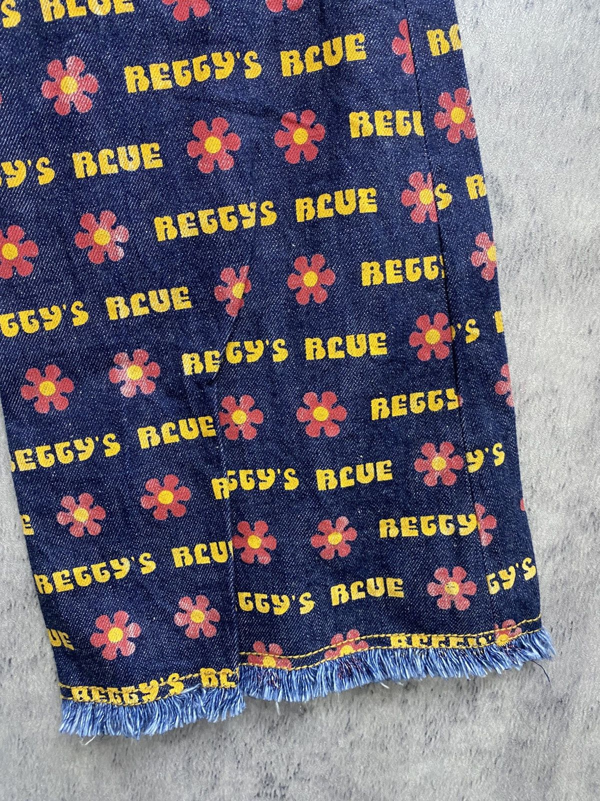 Angel Blue Y2K Betty's Blue Shinji Abe flared full print Size 28" / US 6 / IT 42 - 4 Thumbnail