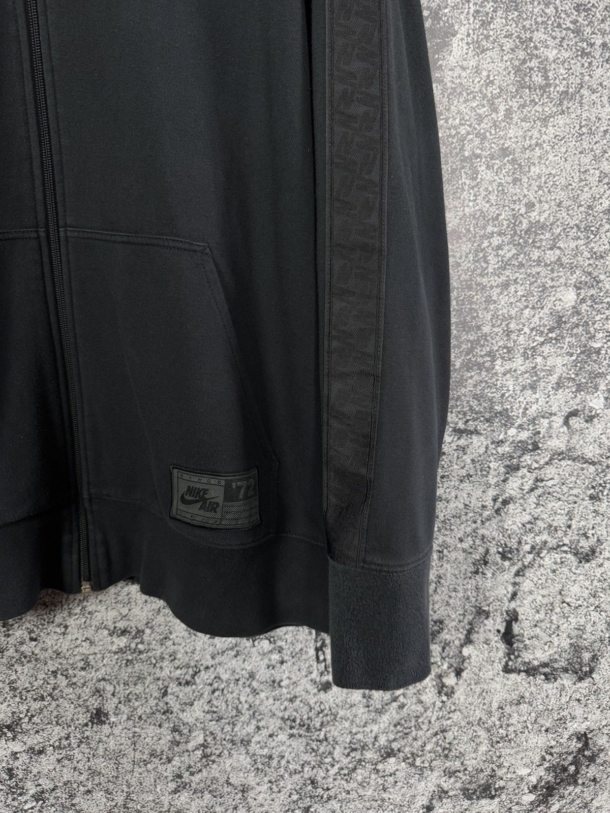 Nike Vintage Nike Air 72 Full Zip Black Hoodie Retro Size XL Size US XL / EU 56 / 4 - 5 Thumbnail