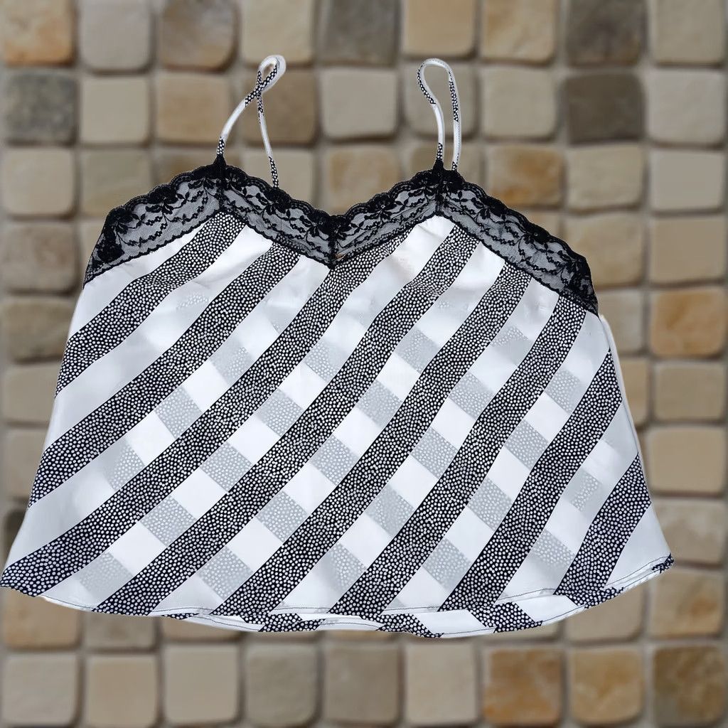 Victoria's Secret VINTAGE Victoria's Secret L Sleep Top Cami Black White Stripe Sexy Lace Gold Tag Size L / US 10 / IT 46 - 1 Thumbnail