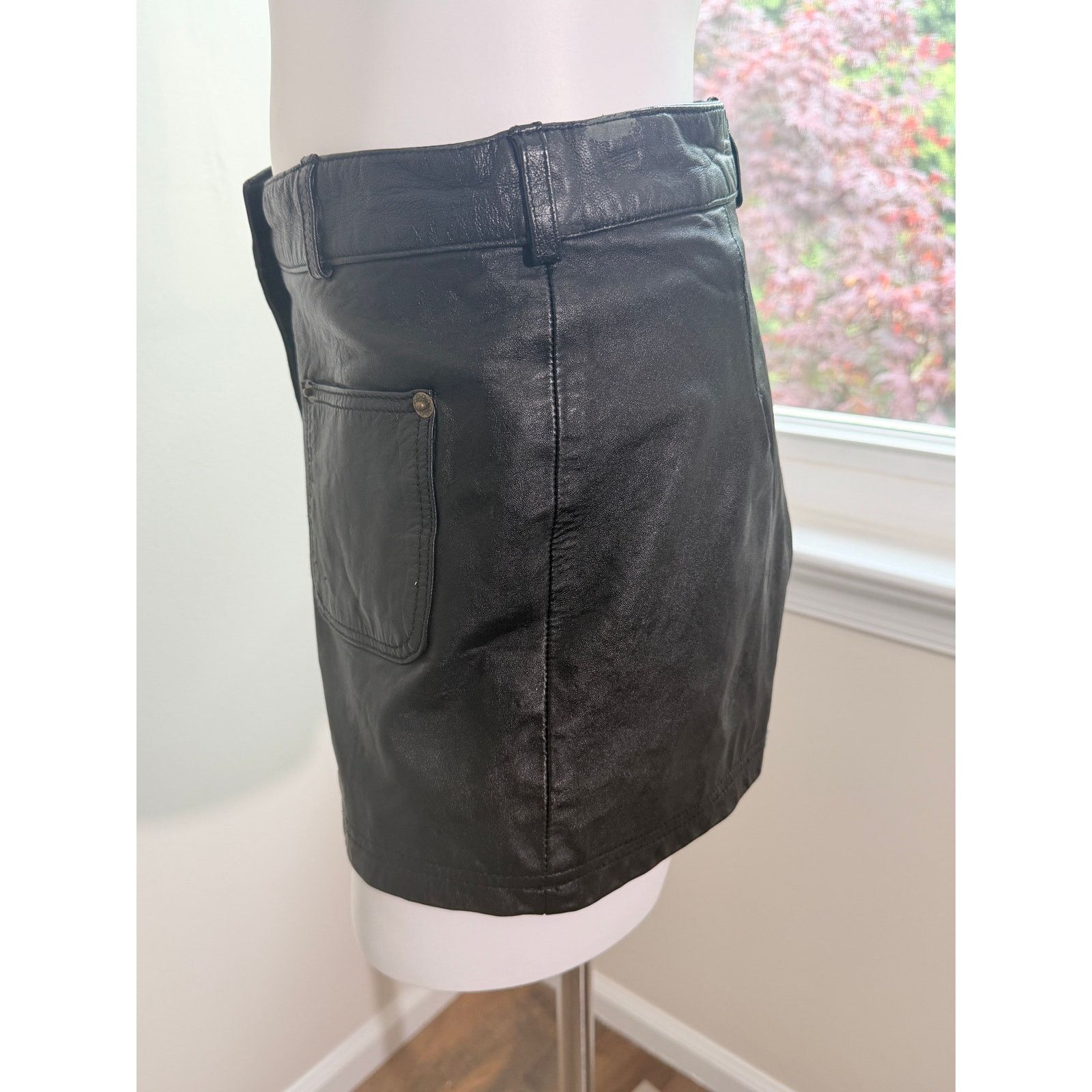 Other Vintage leather black shorts leather king small 26W grunge Size 26" / US 2 / IT 38 - 5 Thumbnail