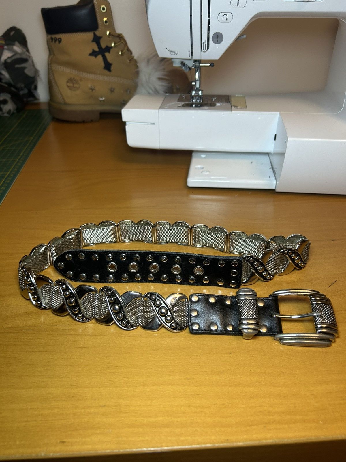 Vintage Vintage Nanni genuine leather “xxx” studded chainmail belt Size ONE SIZE - 1 Thumbnail