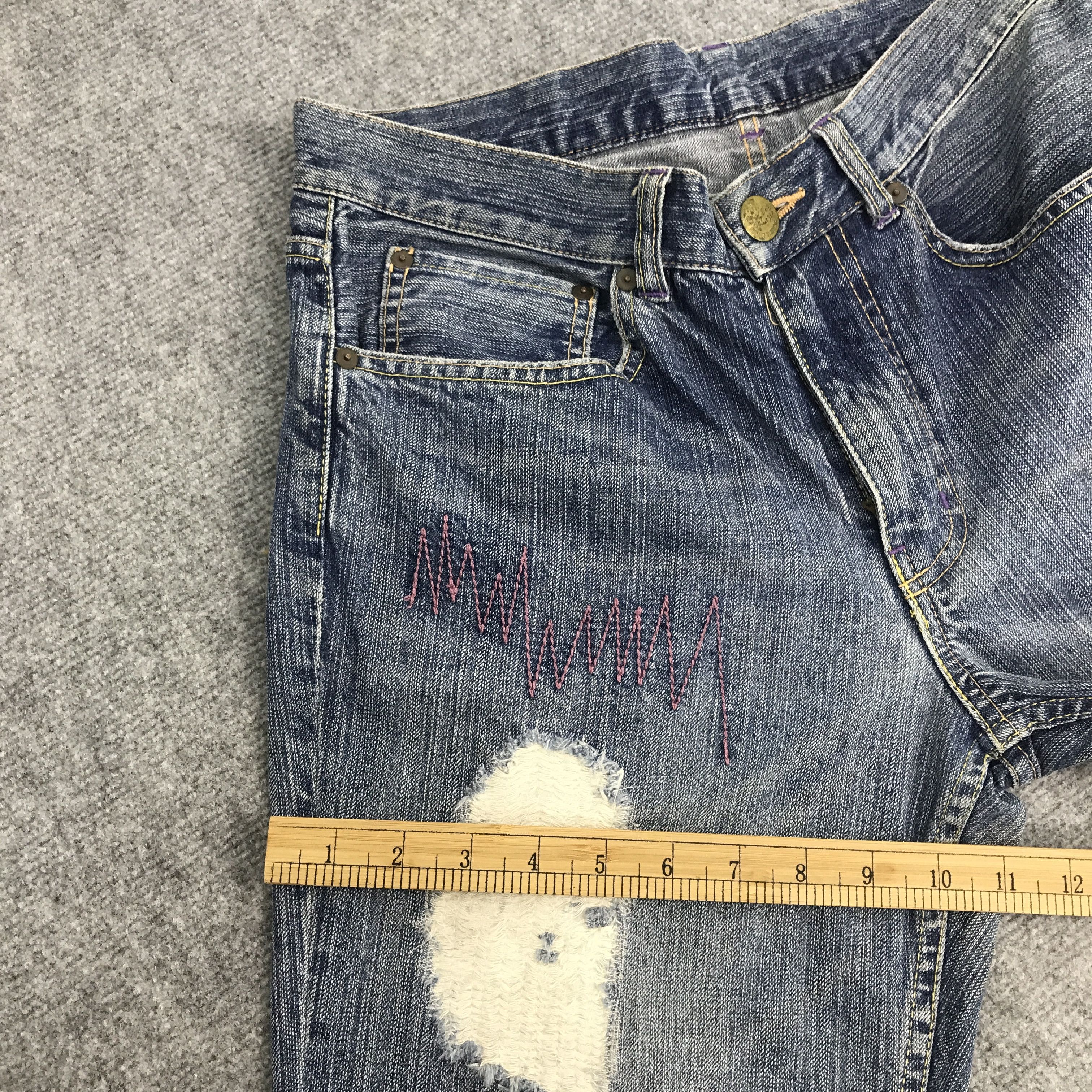 Japanese Brand × Takeo Kikuchi Rare Takeo kikuchi distressed denim Jeans Size US 33 - 9 Thumbnail