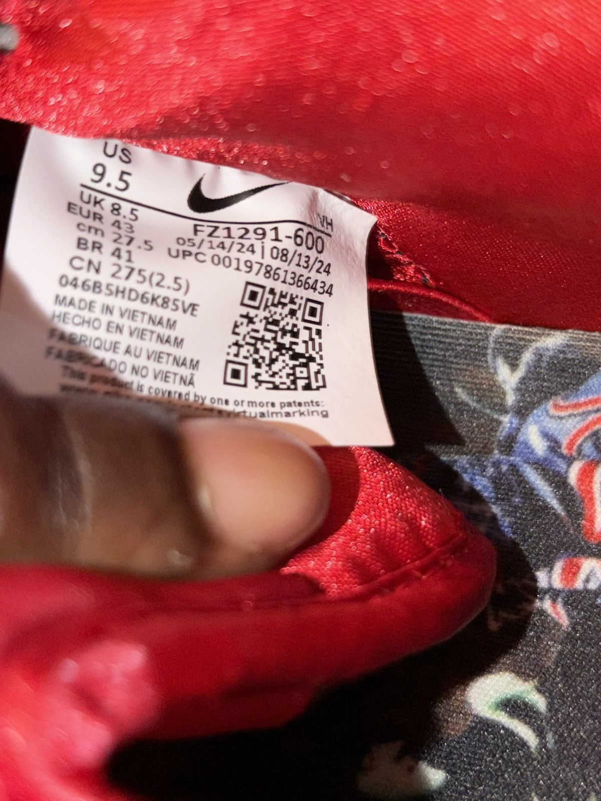 Nike SB Wizard Of Oz SB Dunks Size US 9.5 / EU 42-43 - 10 Thumbnail