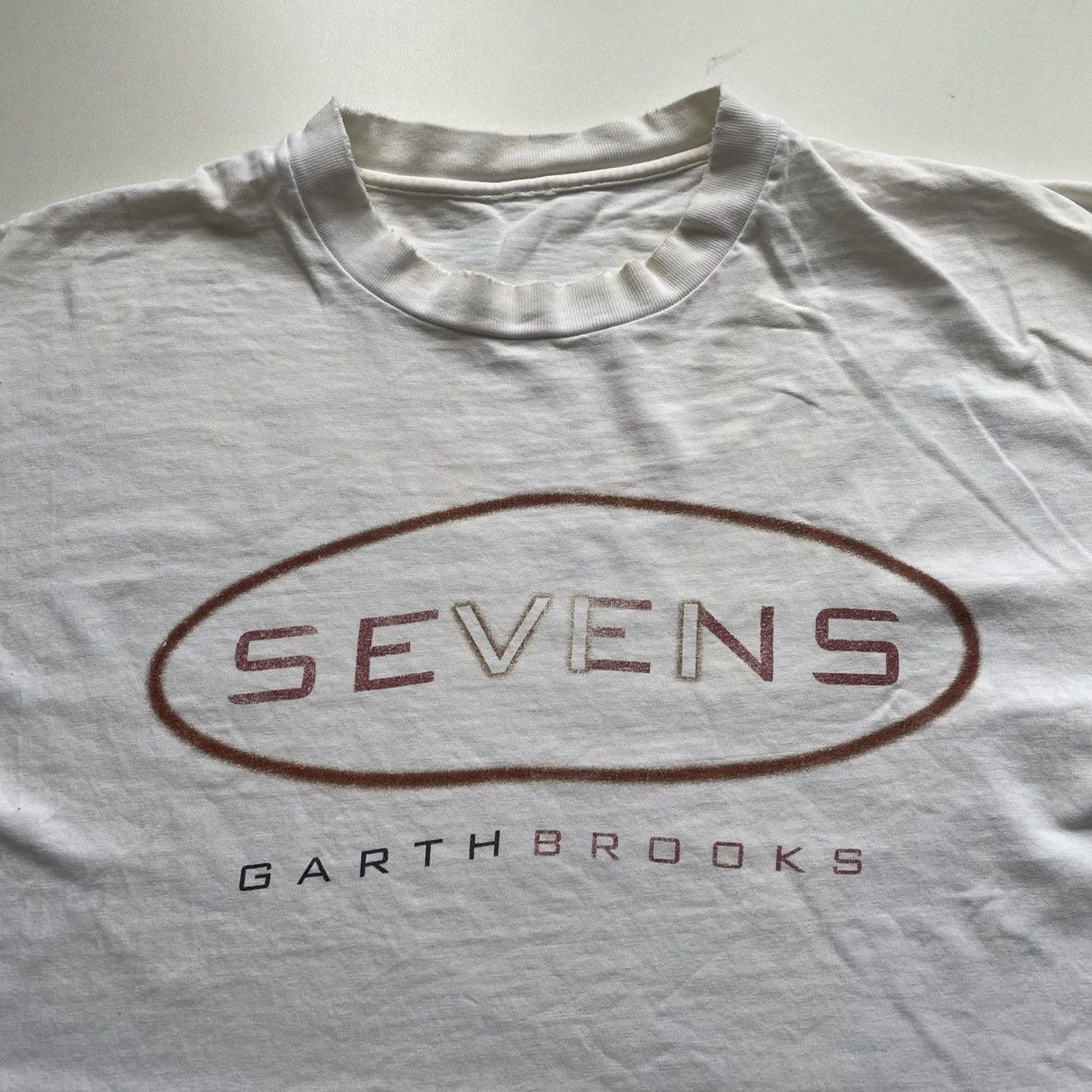 Band Tees Vintage 90s Garth Brooks T Shirt XL Sevens World Tour White Size US XL / EU 56 / 4 - 4 Thumbnail