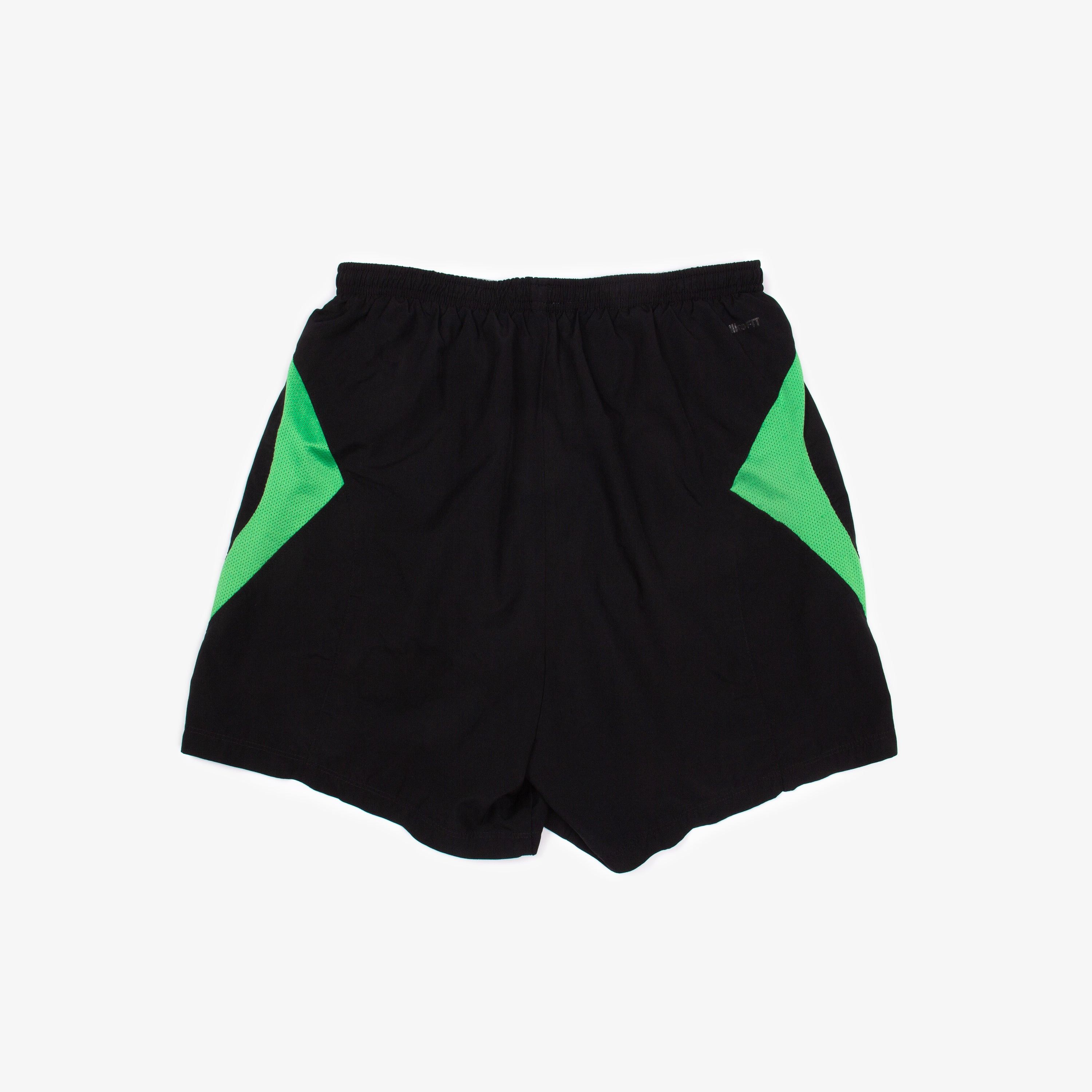 Nike × Vintage NIKE VINTAGE GYM SHORT Size US 32 / EU 48 - 4 Thumbnail