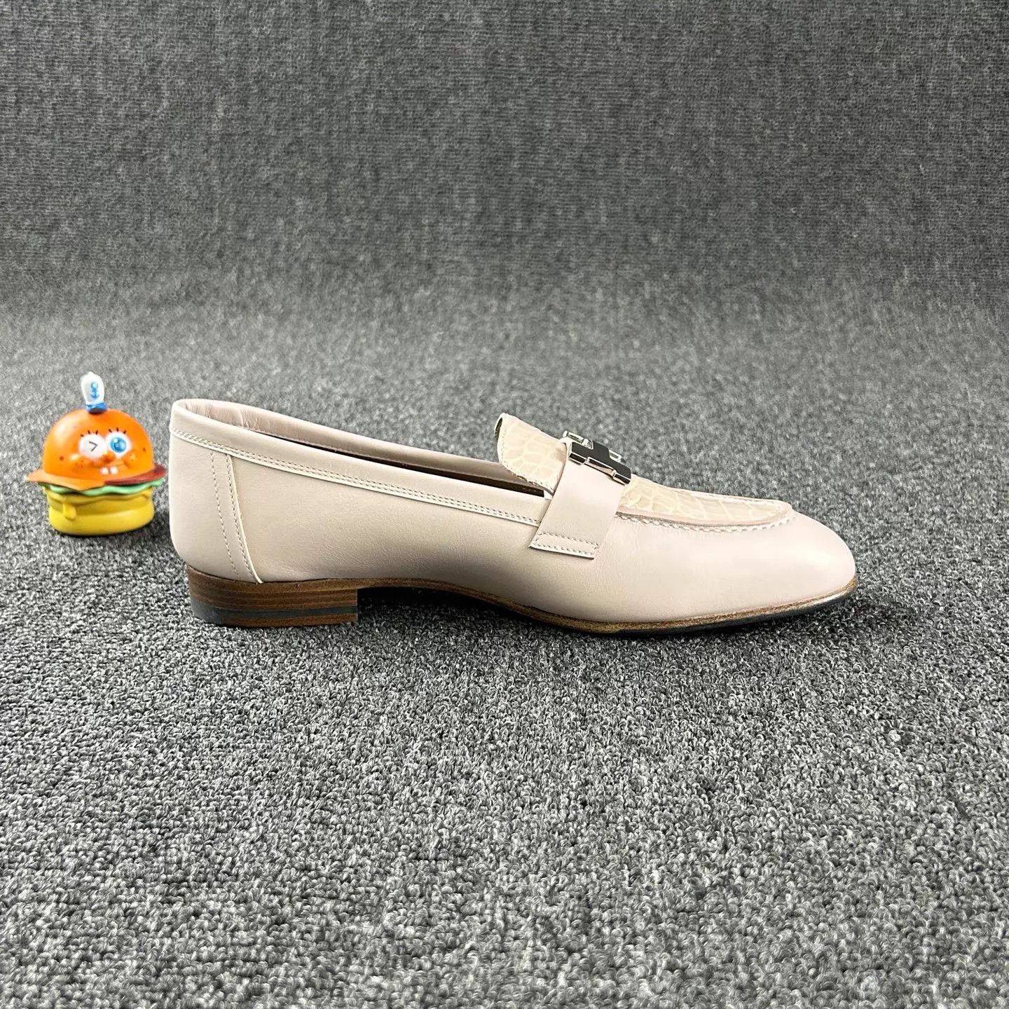 Hermes Hermes Pink Crocodile Leather Loafers 36 Silver Hardware New Size US 5.5 / IT 35.5 - 4 Thumbnail