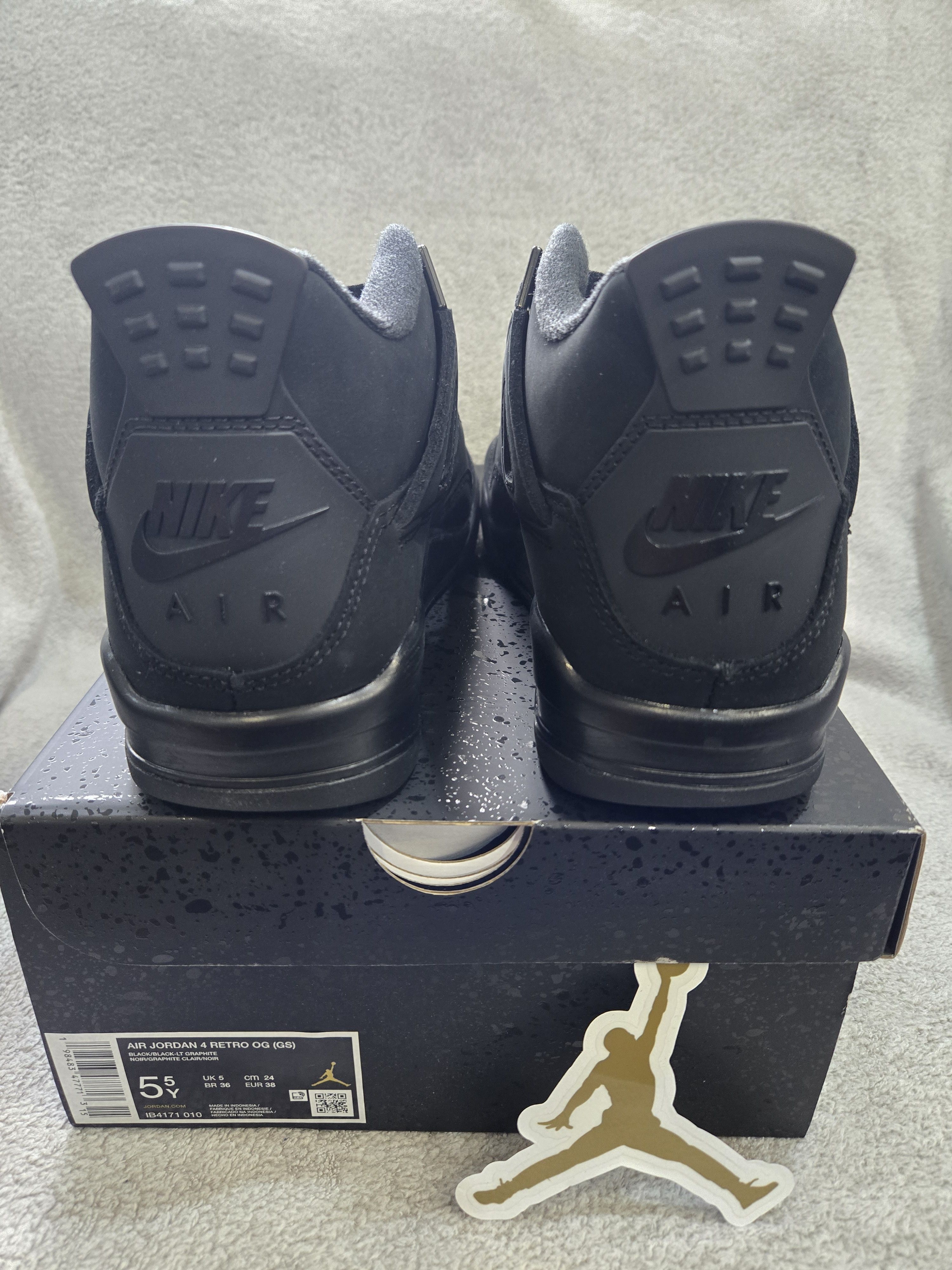 Jordan Brand Jordan 4 Retro Black Cat GS Size 5.5Y Size US 5.5 / EU 38 - 5 Thumbnail