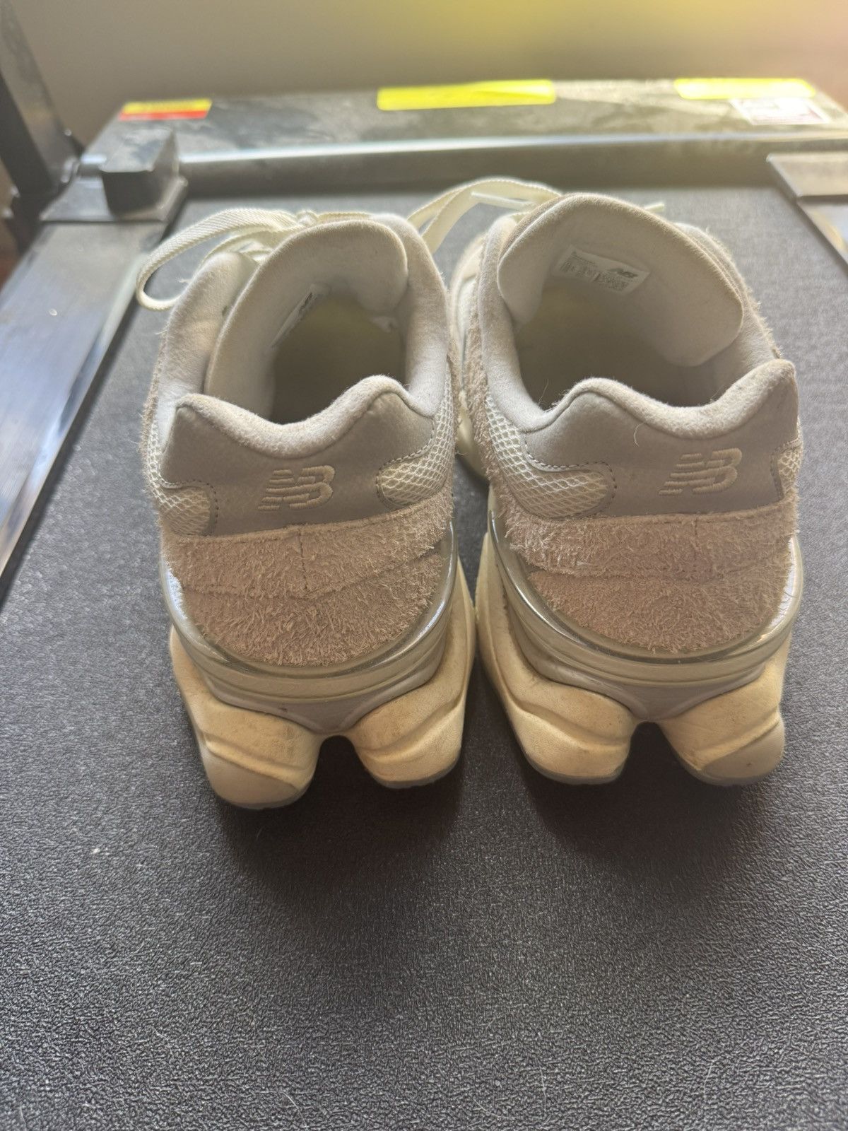 New Balance New Balance 9060’s Size US 11 / EU 44 - 4 Thumbnail