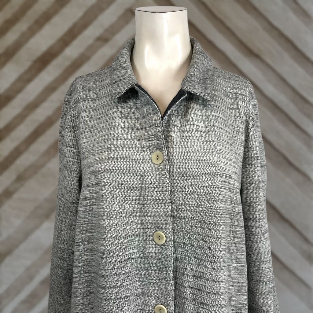 Eileen Fisher VINTAGE? No. Eileen Fisher Grey Herringbone Organic Cotton Button Front Cardigan Jacket Sz M Size M / US 6-8 / IT 42-44 - 1 Thumbnail