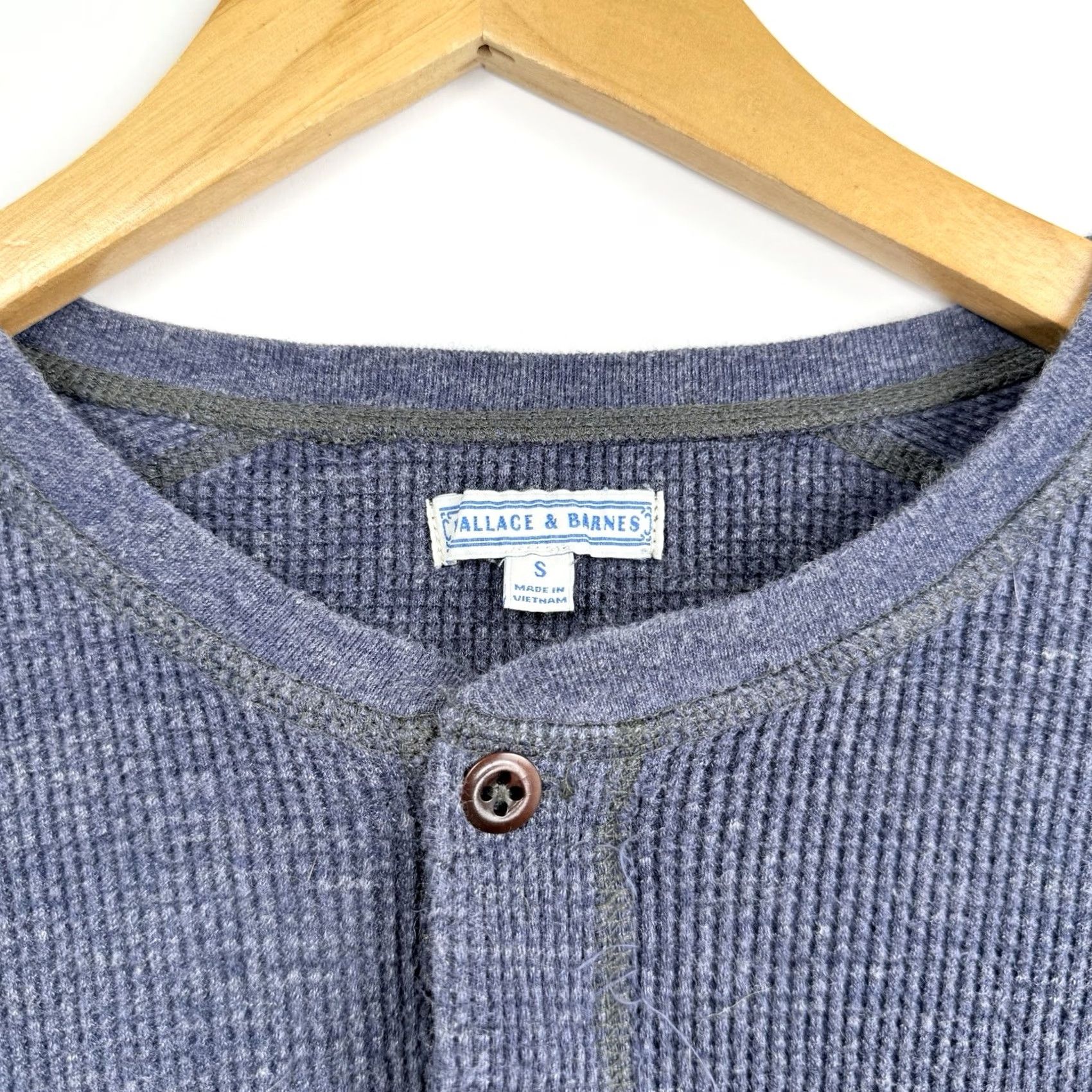 Wallace & Barnes VINTAGE Wallace Barnes Henley Thermal Shirt Mens S Navy Blue All Cotton Knit 90s Retro City Hipster Outdoor Thermal Shirt Mens XS-? Size US S / EU 44-46 / 1 - 2 Thumbnail