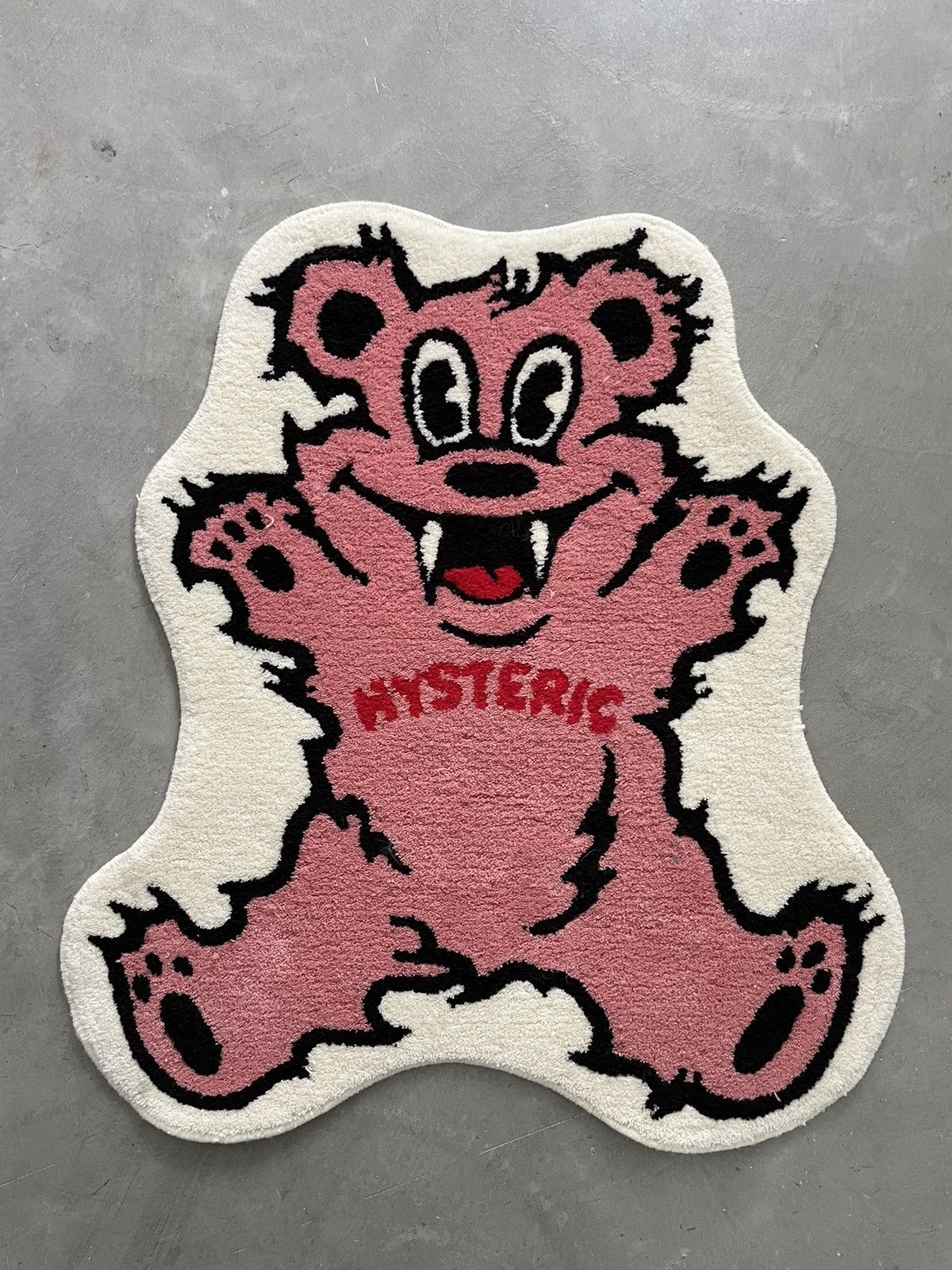 image of Hysteric Glamour Bear Rug in White, Men's