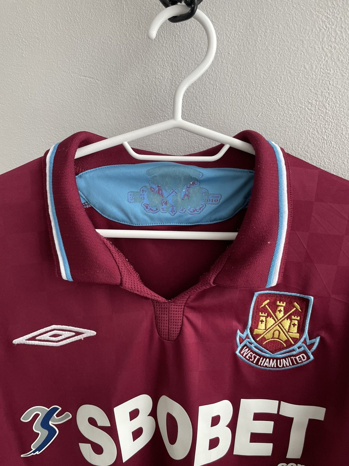 Umbro West Ham United 2009 2010 Home Football Shirt Soccer Jersey Size US L / EU 52-54 / 3 - 11 Thumbnail