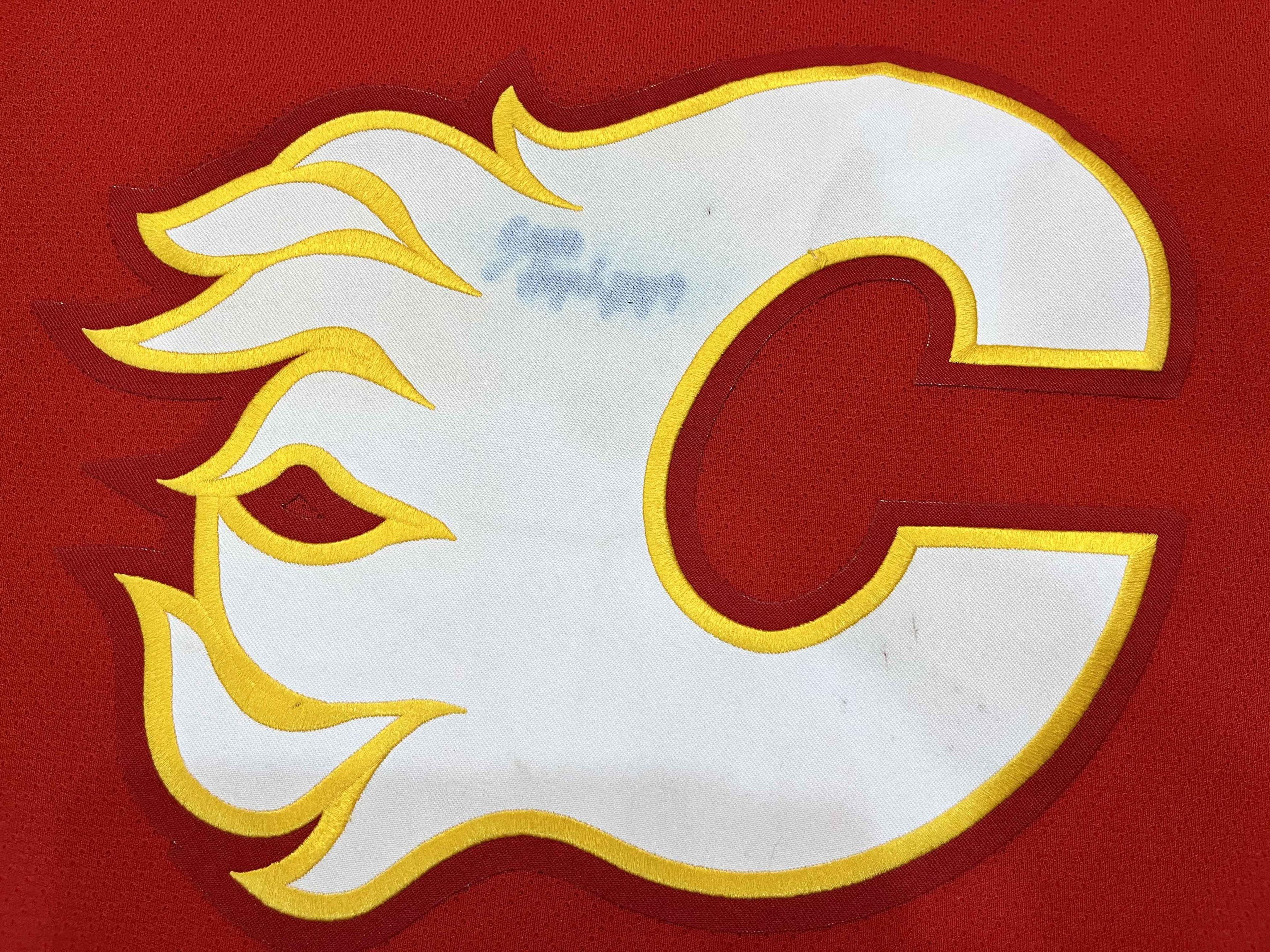 Ccm × NHL CCM Vintage Calgary Flames ZALAPSKI #33 NHL Hockey Jersey Size US XL / EU 56 / 4 - 3 Thumbnail