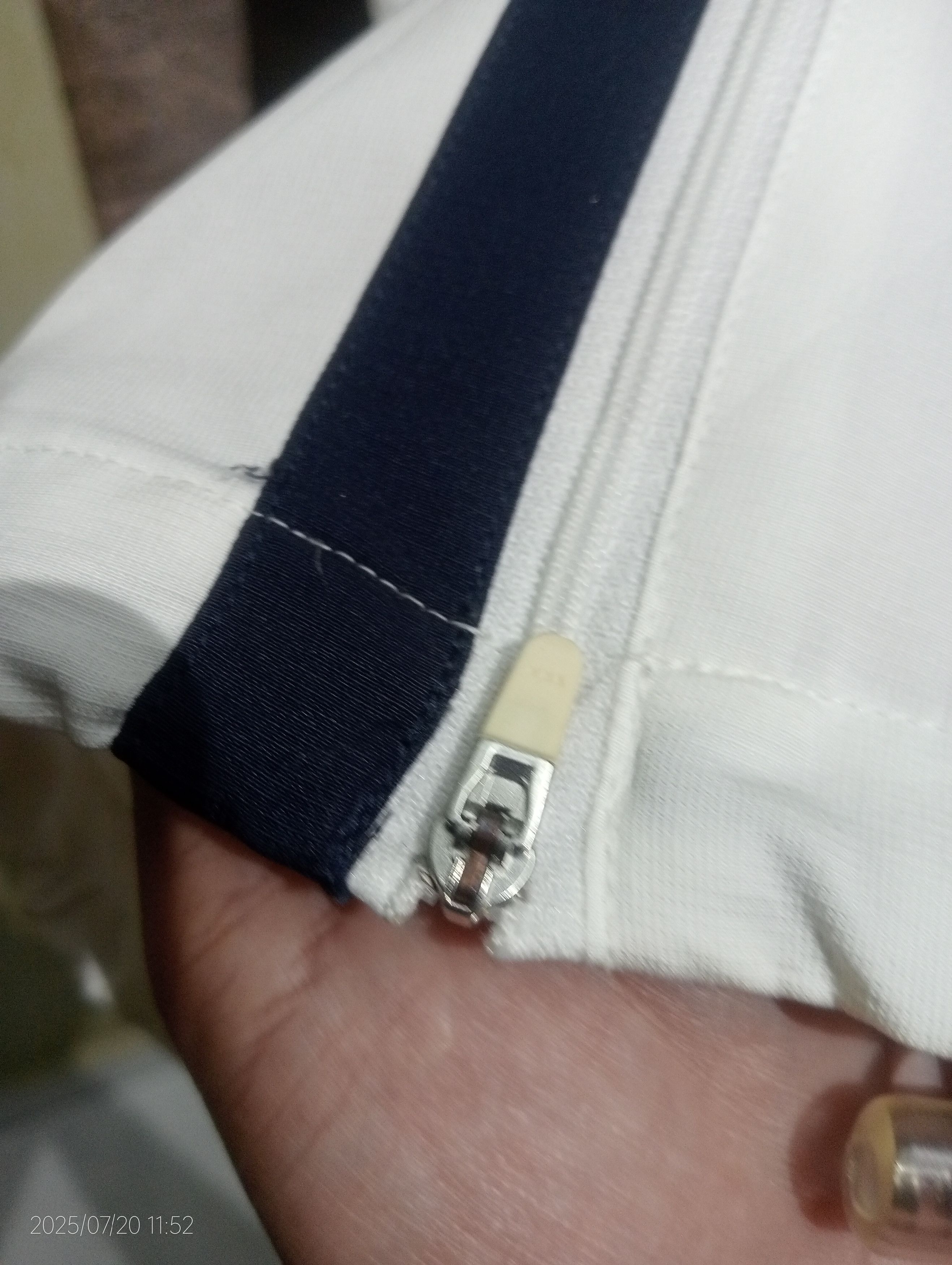 Sergio Tacchini Sergio Tacchini Track Pant Like New (SIZE L) Size US 34 / EU 50 - 11 Thumbnail
