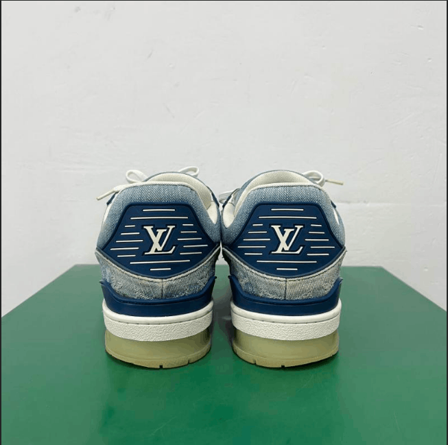 Louis Vuitton Louis Vuitton low-top sneakers Size US 9 / EU 42 - 3 Thumbnail