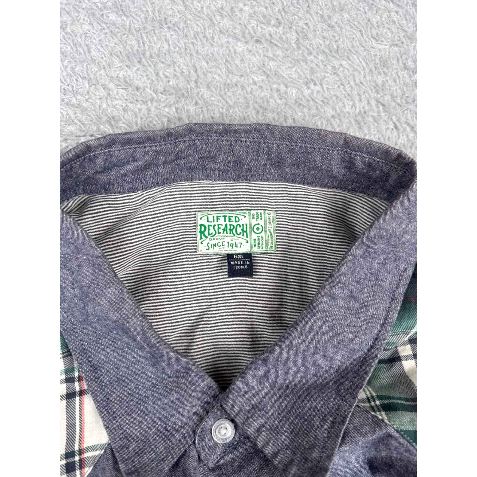 Vintage VINTAGE LRG Shirt Mens 6XL XXXXXXL Blue Chambray Button-Up Collared Plaid Short Sleeve vacation 90s Mens Size US XXL / EU 58 / 5 - 4 Thumbnail